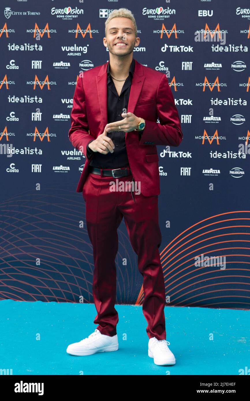 Turin, Italien. 08. Mai 2022. Der deutsche Sänger Malik Harris auf dem Turquoise Carpet des Eurovision Song Contest Credit: Marco Destefanis/Alamy Live News Stockfoto