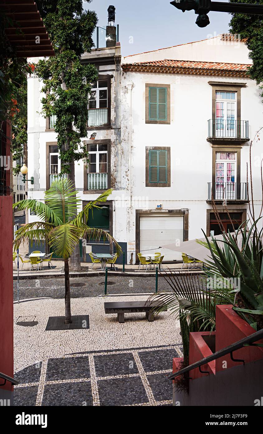 Stadtlandschaft. Funchal City Street mit nach dem Regen. Madeira Stockfoto