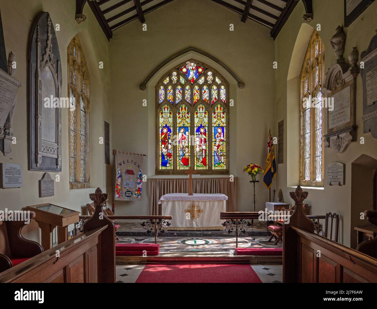 Innenraum der Kirche St. Martin im Dorf Welton, Northamptonshire, Großbritannien; früheste Teile stammen aus dem 12.. Jahrhundert. Stockfoto