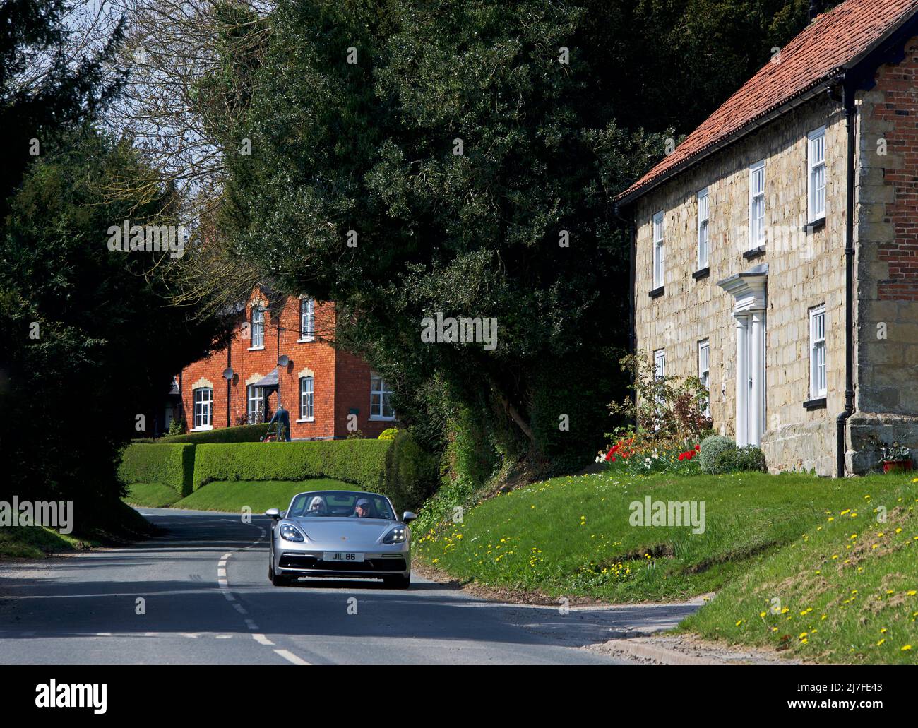 Porsche Boxter im Dorf Warter, East Yorkshire, England Stockfoto
