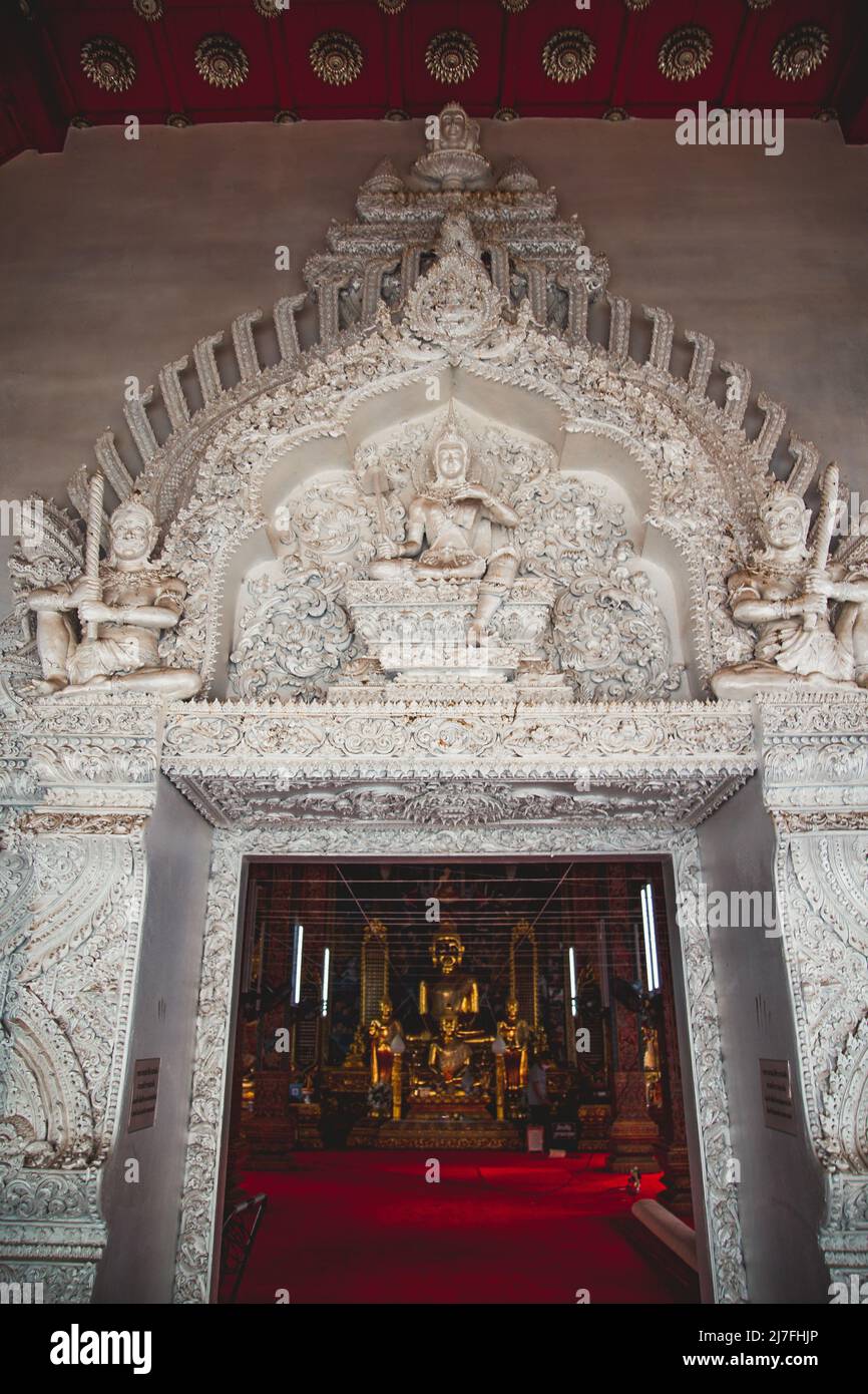Wat Ming Muang weißer Tempel in der Provinz Nan, Thailand Stockfoto