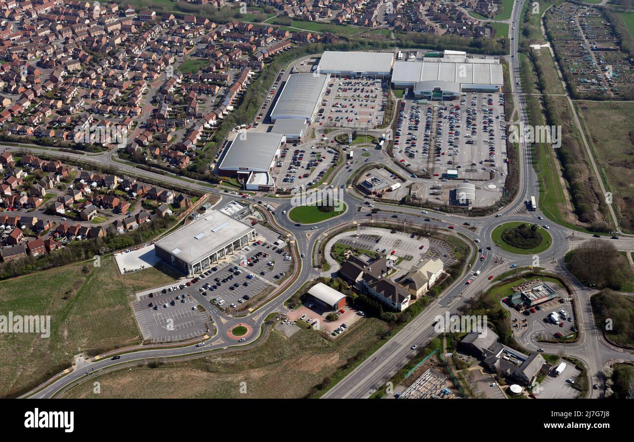 Luftaufnahme des Kingswood Retail Park und des Premier Inn (im Vordergrund), Hull, East Yorkshire, Großbritannien Stockfoto