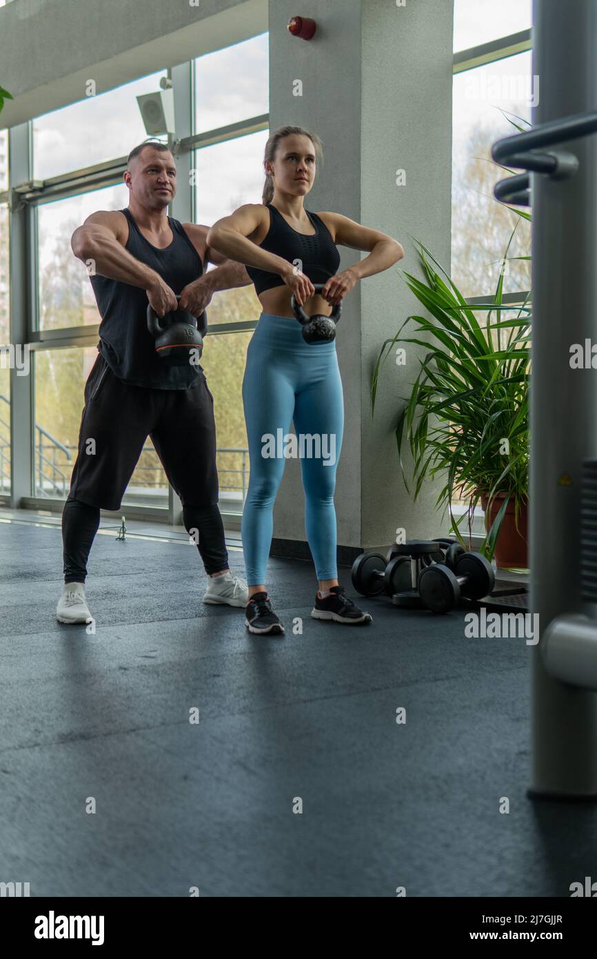 Gewichtheben Frau -Fotos Und -Bildmaterial In Hoher Auflu00f6sung U2013 Alamy