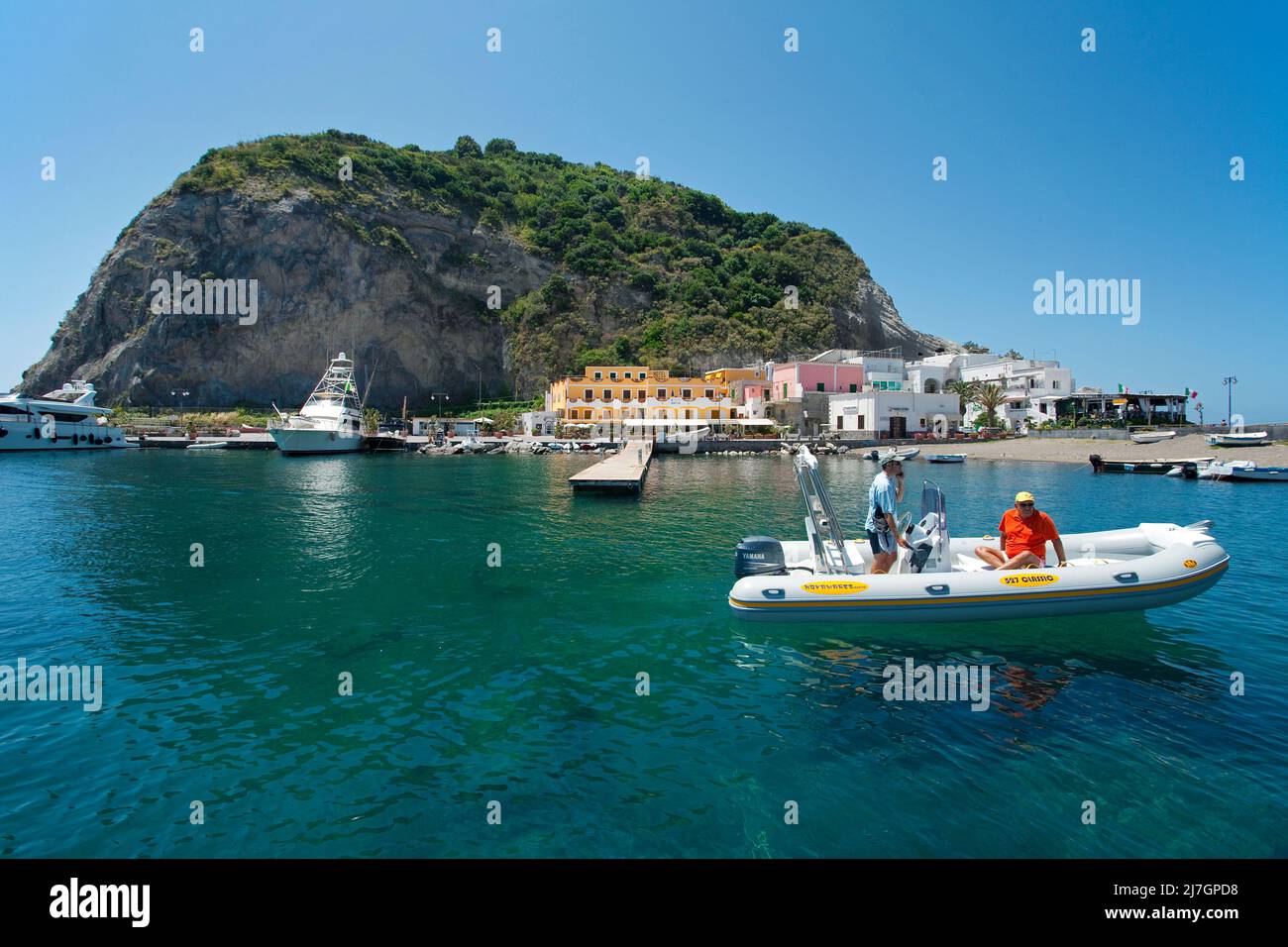 Blick auf das malerische Promontorio di Sant'Angelo, Ischia Island, Italien, Tyrrhenisches Meer, Mittelmeer Stockfoto