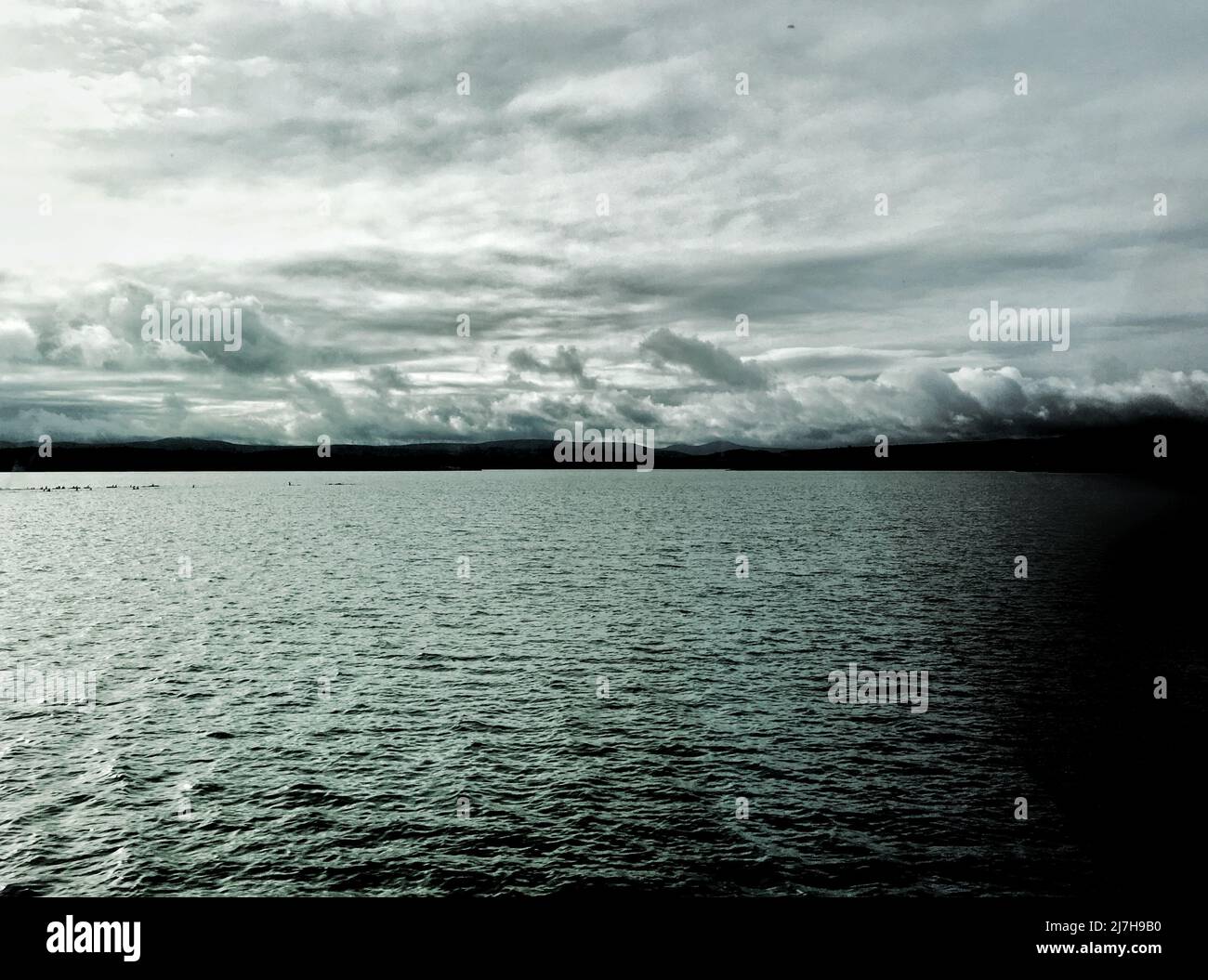 Ansichten aus dem Zug der Étang de Thau (Frankreich) Stockfoto