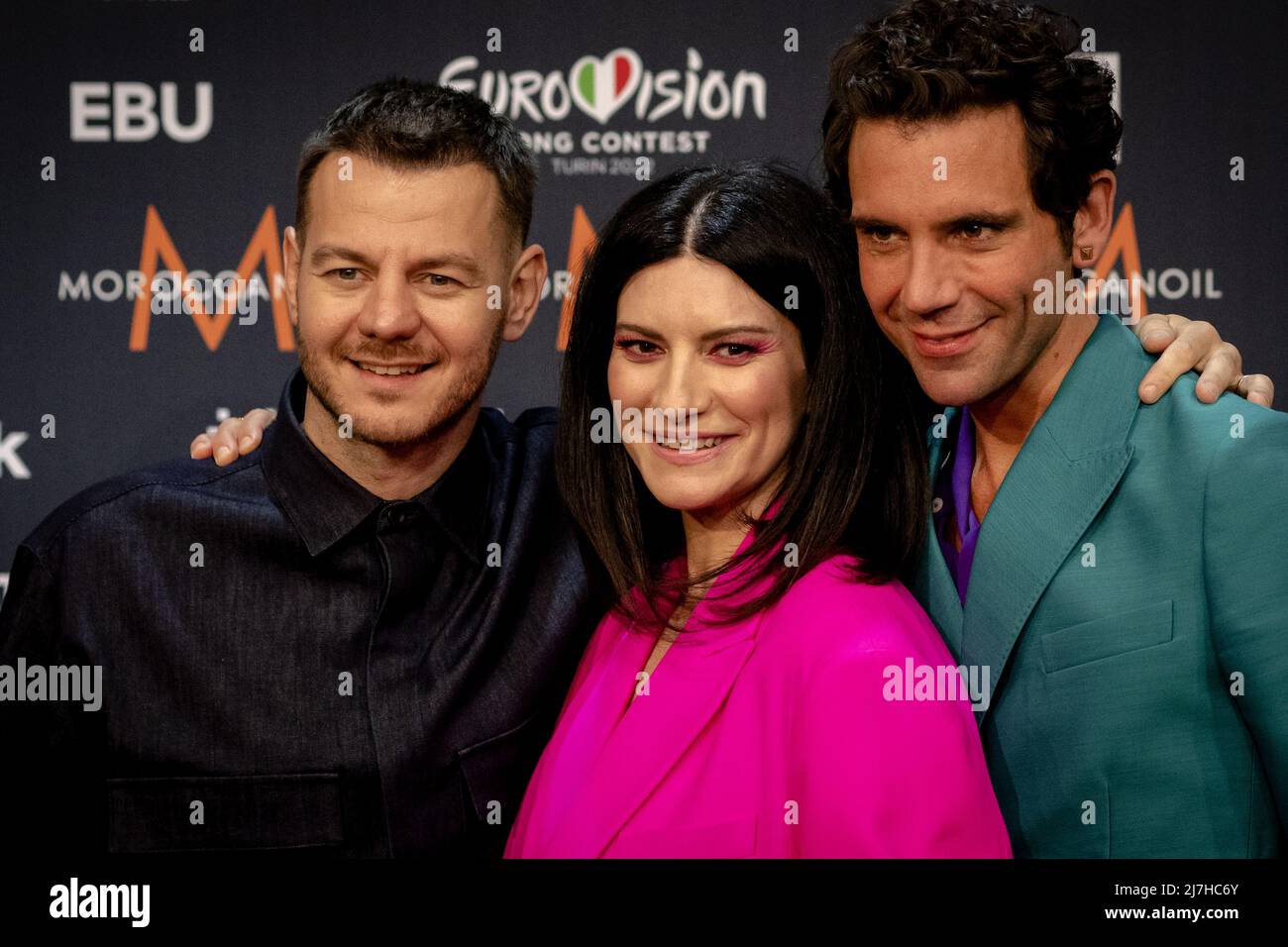 TURIN, Italy, 2022-05-09 19:08:33 TURIN - Sängerin Mika, Moderator Alessandro Cattelan und Sängerin Laura Pausini während einer Pressekonferenz im Vorfeld des Halbfinales des Eurovision Song Contest. ANP KIPPA SANDER KING niederlande Out - belgien Out Stockfoto