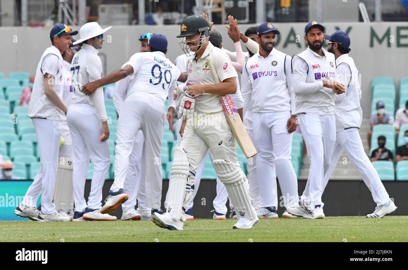 Will Pucovski hat sein Testdebüt für Australien beim dritten Test gegen Indien beim SCG gemacht. Regen stoppte das Spiel nach einer halben Stunde am ersten Tag. Mit: David Warner wo: Sydney, Australien Wann: 07. Januar 2021 Credit: WENN.com Stockfoto