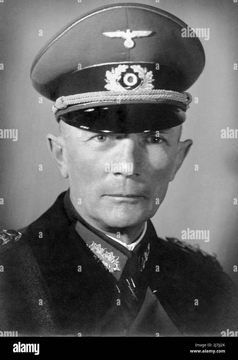 Moritz Albrecht Franz Friedrich Fedor von Bock war ein deutscher Generalfeldmarschall, der während des Zweiten Weltkriegs in der deutschen Armee diente. Bock diente während der Invasion Polens im Jahr 1939 als Kommandeur der Armeegruppe Nord, während der Invasion Frankreichs im Jahr 1940 als Kommandeur der Armeegruppe B und später als Kommandeur der Armeegruppe Zentrum während des Angriffs auf die Sowjetunion im Jahr 1941; Sein letztes Kommando war das der Army Group South im Jahr 1942. Stockfoto
