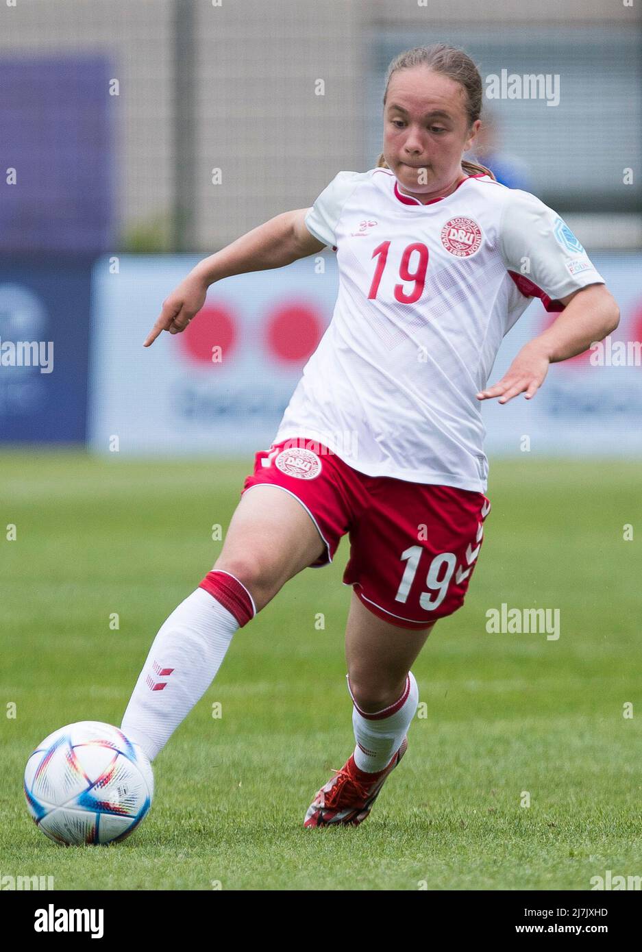 Zenica, Bosnien und Herzegowina, 6.. Mai 2022. Elisabeth Nielsen aus Dänemark im Einsatz beim Spiel der UEFA-U-17-Weltmeisterschaft der Frauen 2022 zwischen Bosnien und Herzegowina und Dänemark im FF BH Training Center in Zenica, Bosnien und Herzegowina. 6.Mai 2022. Kredit: Nikola Krstic/Alamy Stockfoto