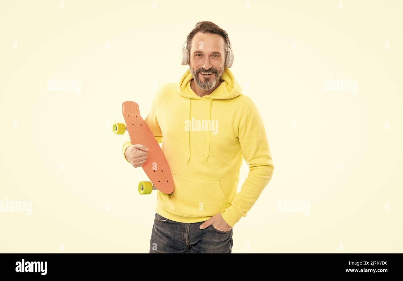 Erwachsene Skateboarder. Männer casual Hipster-Stil. Skateboarding. Stockfoto