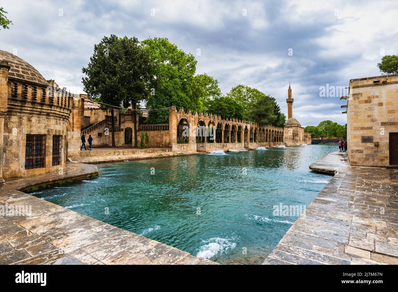 Balikligol (der Fischsee auf Englisch) in Sanliurfa, Türkei. Der historische Pool von Abraham oder der Pool des Heiligen Fischs in der Stadt Urfa, Türkei Stockfoto