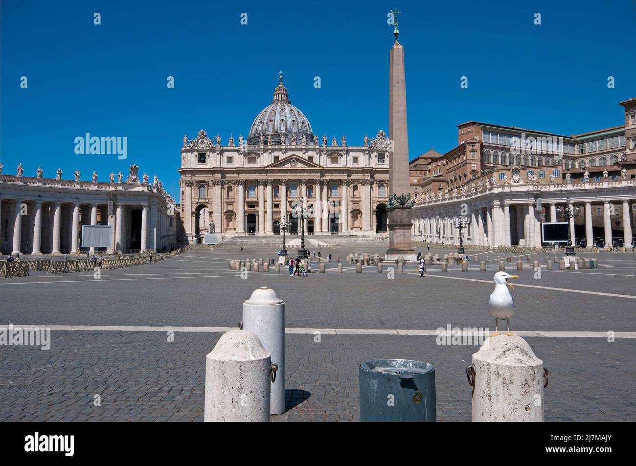 Petersplatz (Piazza San Pietro) und Peterskirche, Vatikanstadt, Rom, Latium, Italien Stockfoto