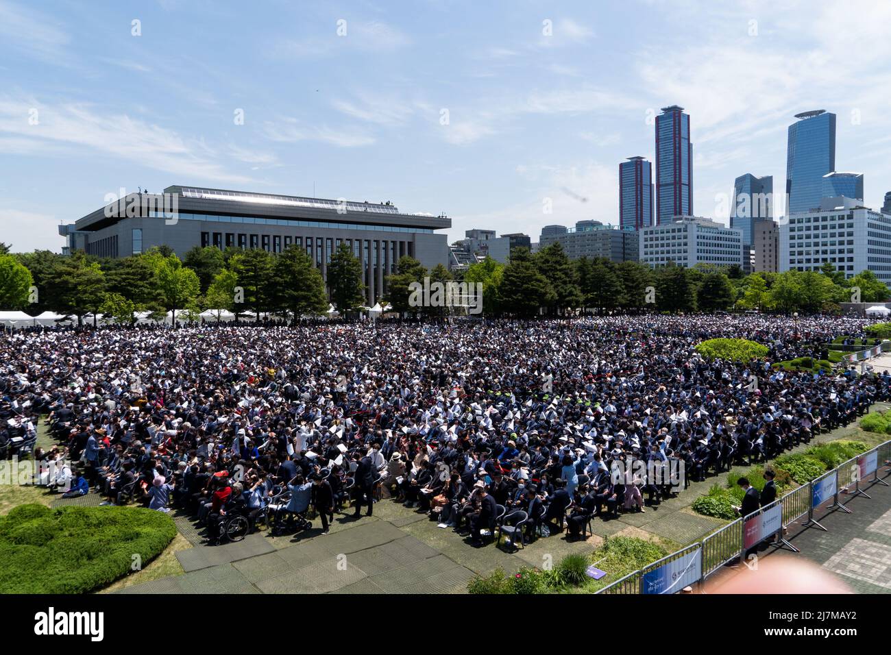 10. Mai 2022 - Seoul, Südkorea: Yoon Suk Yeol, Südkoreas Präsident, spricht während der Amtseinführung des Präsidenten, die am Dienstag, dem 10. Mai 2022, in der Nationalversammlung in Seoul, Südkorea, stattfand. (Foto: Lee Young-ho/Sipa USA) Stockfoto