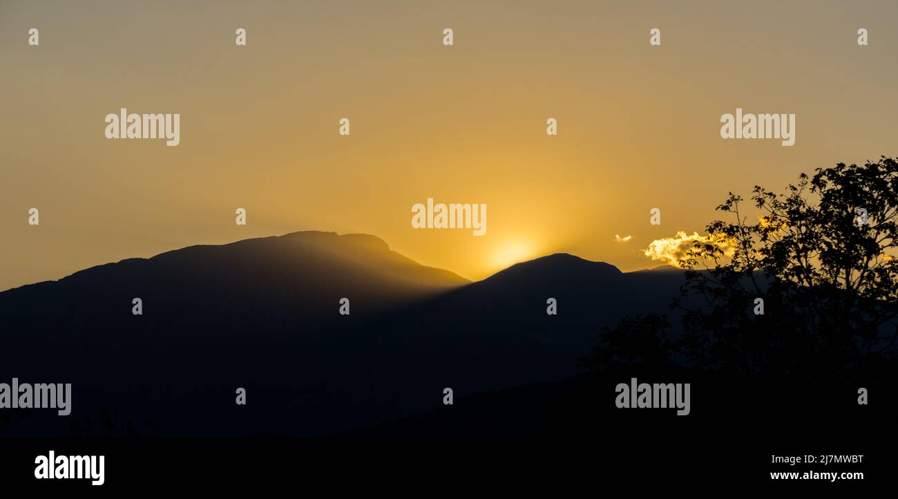 Isernia, Mainarde, Sonnenuntergang Stockfoto