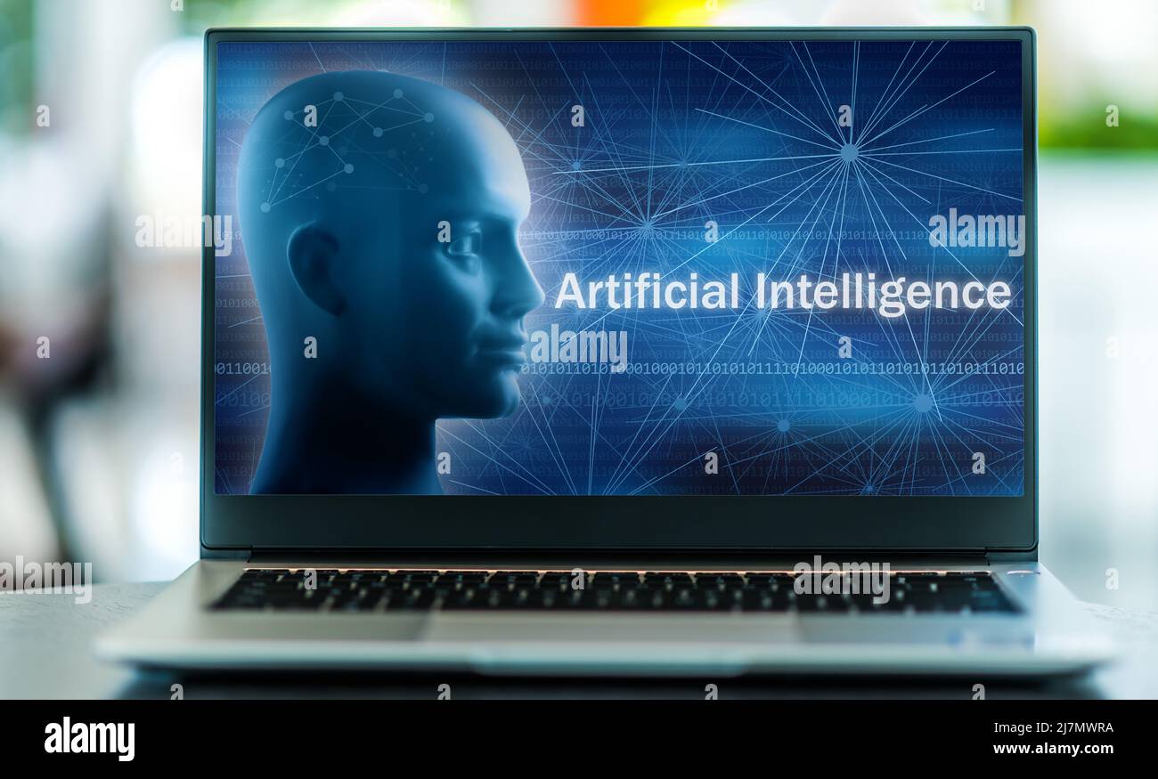 Laptop-Computer mit einer metaphorischen Illustration von künstlicher Intelligenz, Robotik und der vierten industriellen Revolution Stockfoto