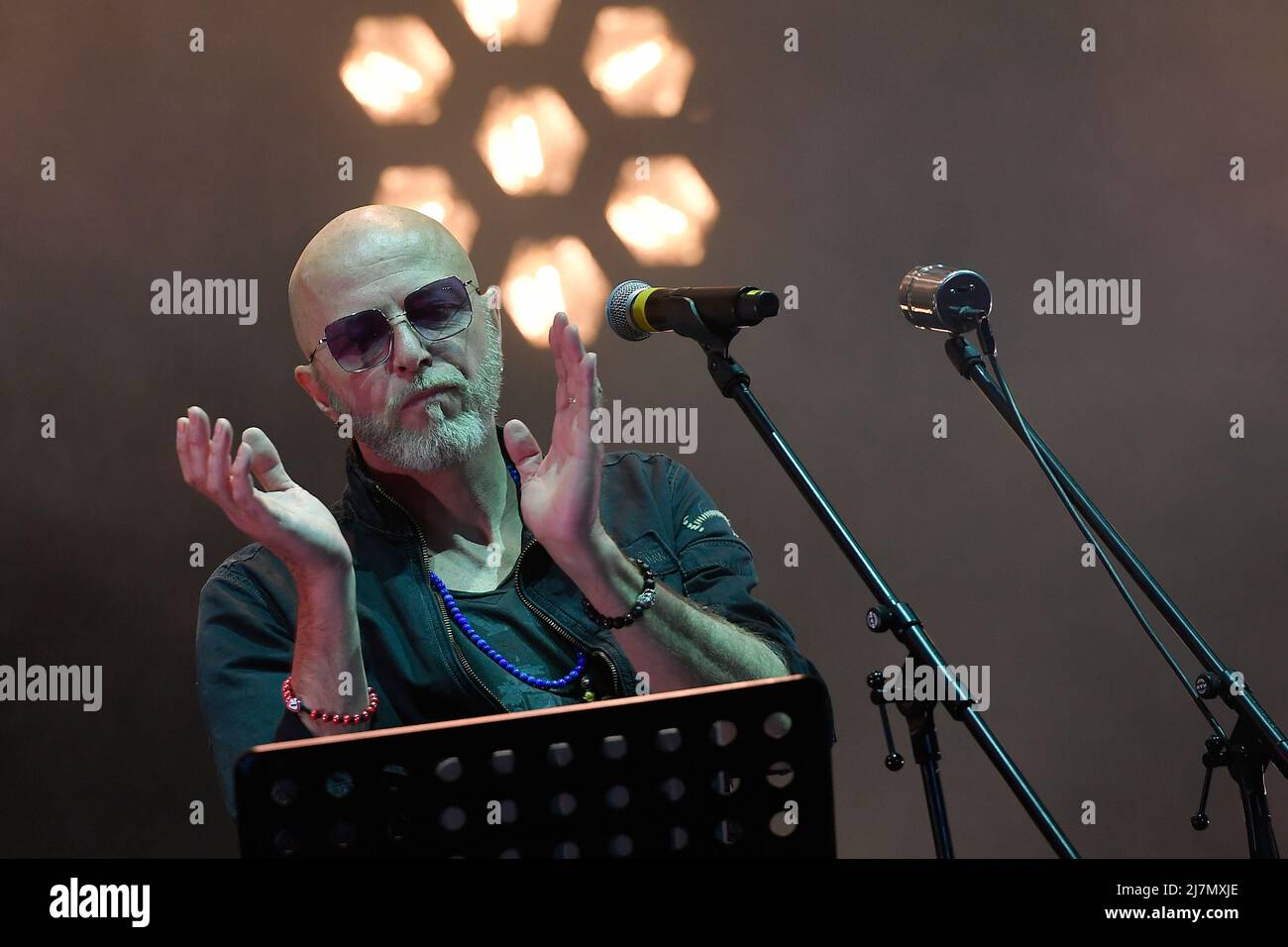 Turin, Italien. 09.. Mai 2022. Turin 9. Mai 2022, ItalienEurovision Village, Parco del Valentino Negrita auf der Bühne des Eurovision Village im Valentino Park für den Eurovision Song Contest 2022 Negrita Credit: Independent Photo Agency/Alamy Live News Stockfoto