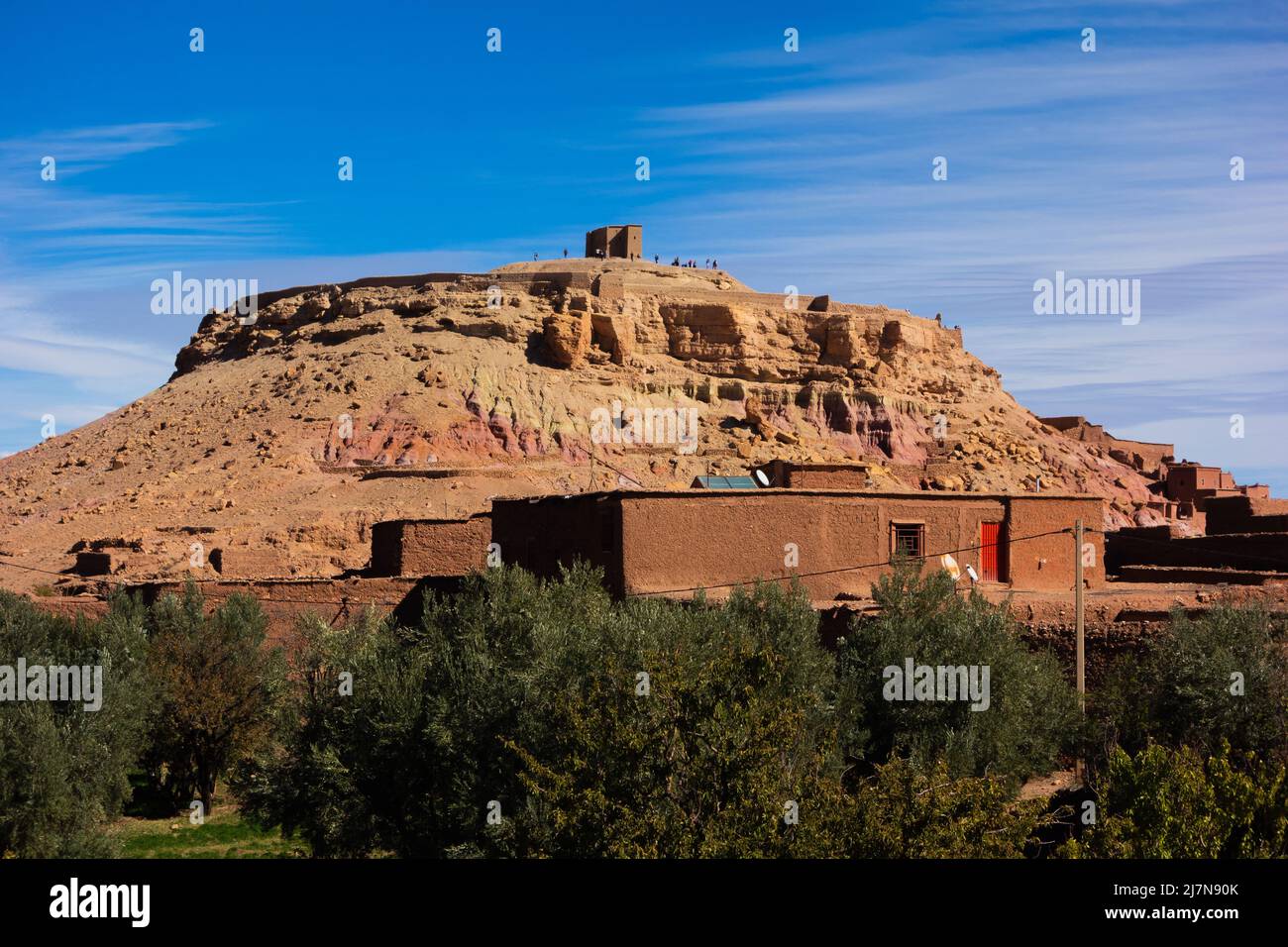 OUARZAZATE, MAROKKO - 22. NOVEMBER 2018 die befestigte Kornkammer von Ksar von Ait-Ben-Haddou im Hohen Atlas der Sahara-Wüste Stockfoto