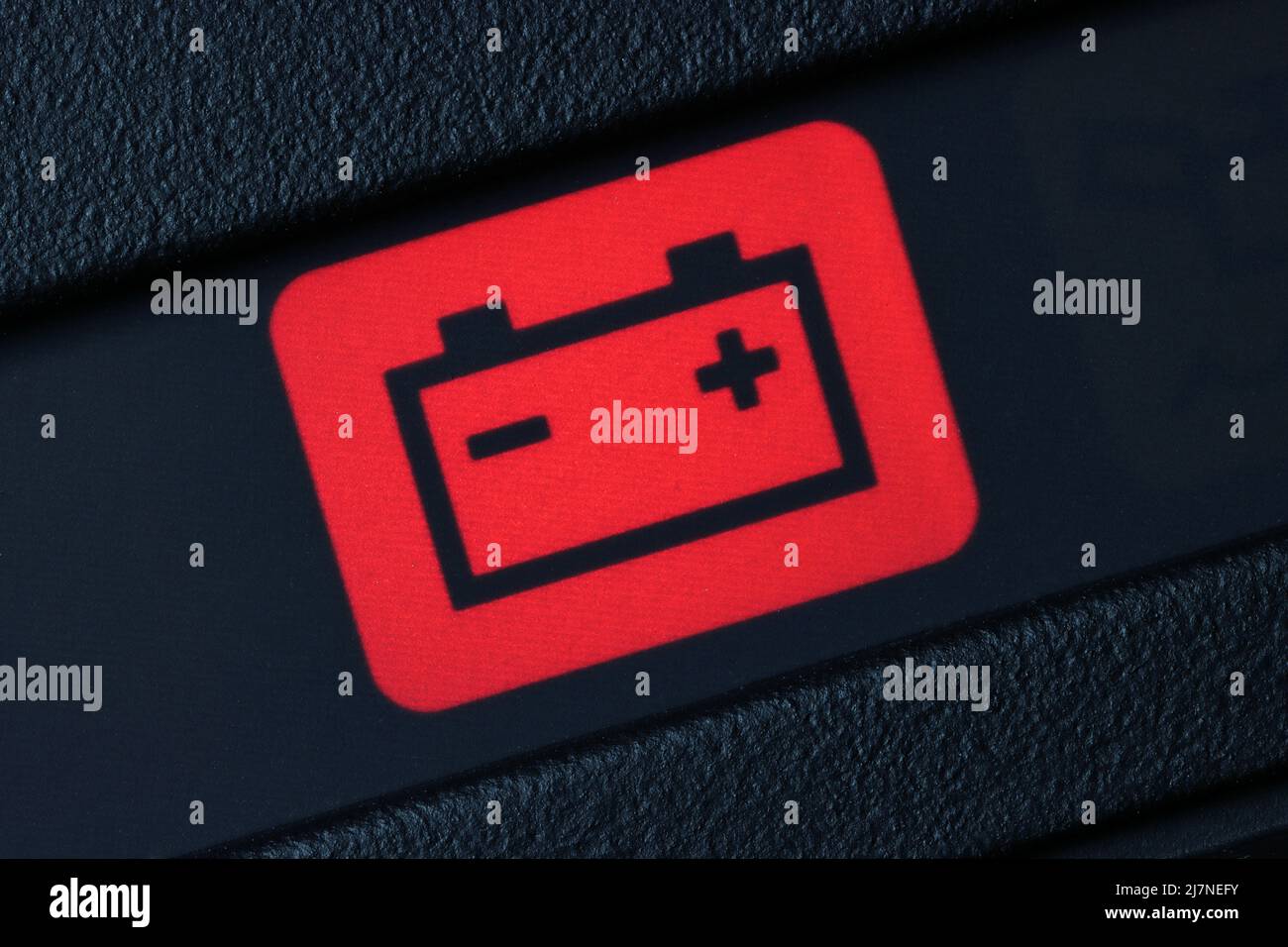 Batterie Warnleuchte im Armaturenbrett Stockfoto