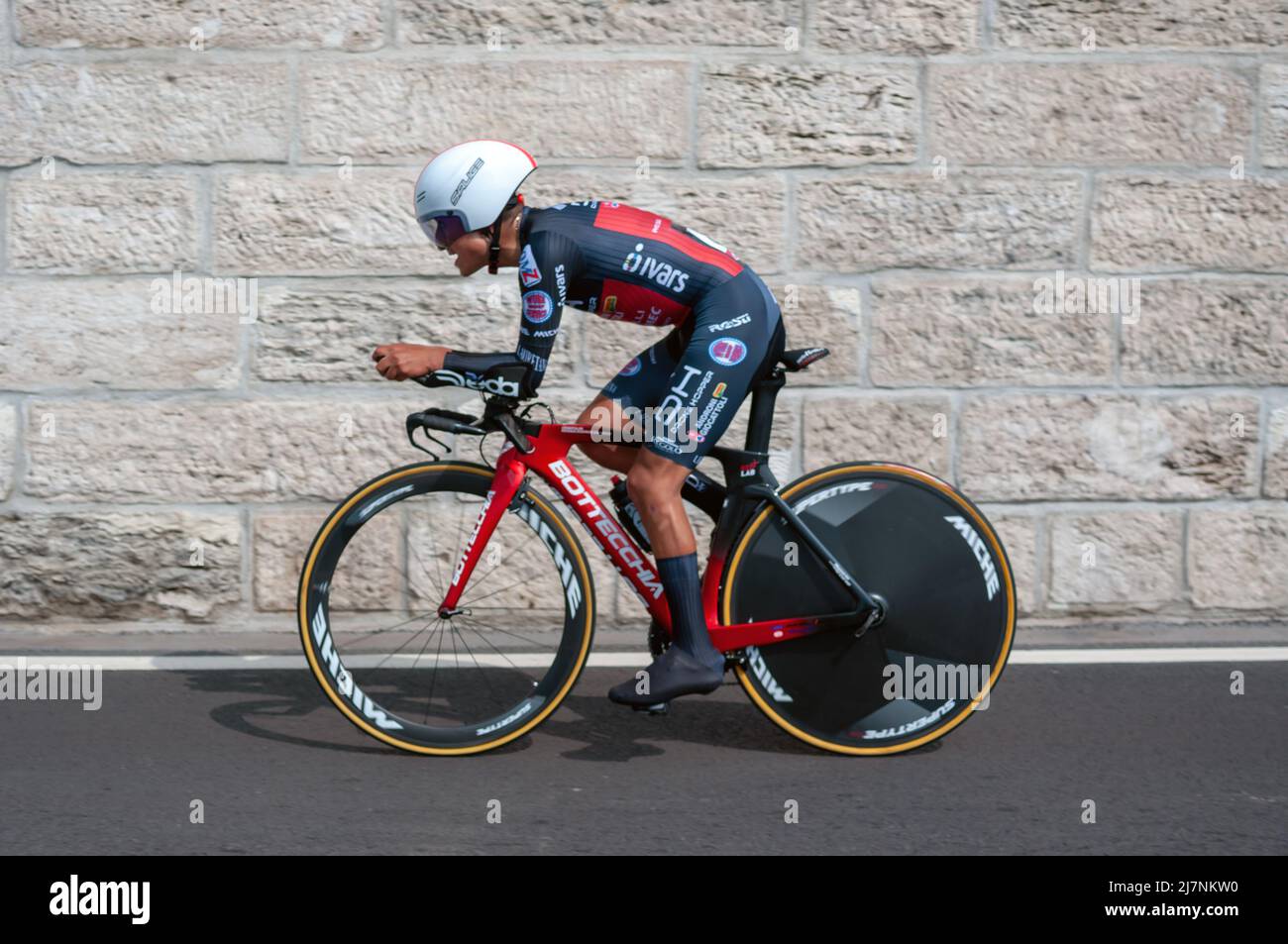 BUDAPEST, UNGARN - 07. MAI 2022: Proradfahrer Jefferson Cepeda DROHNENHOPPER - ANDRONI GIOCATTOLI, Giro D'Italia Etappe 2 Zeitfahren - Radrennen Stockfoto