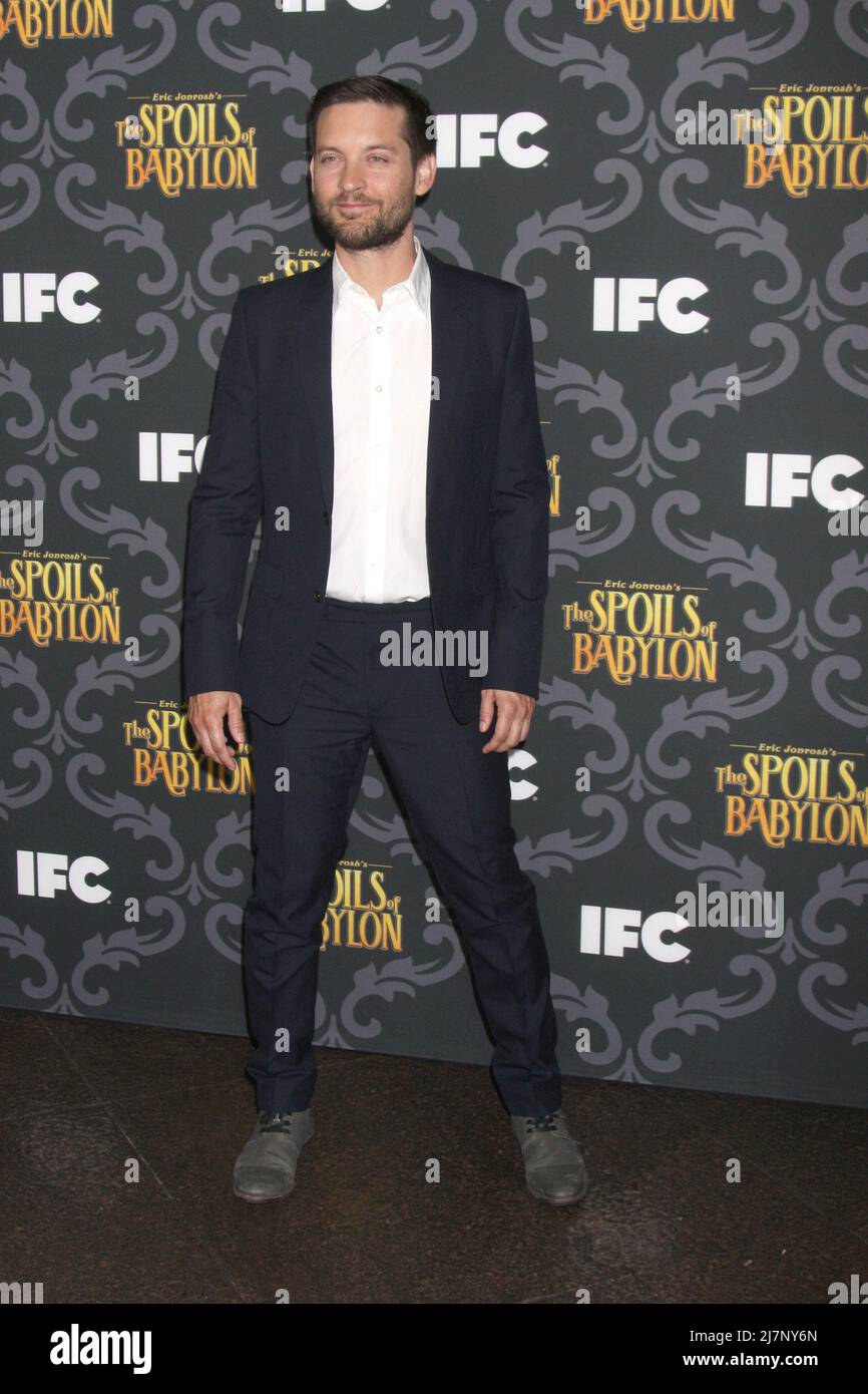 LOS ANGELES - JAN 7: Tobey Maguire bei der IFC-Vorführung „The Spoils of Babylon“ bei der Directors Guild of America am 7. Januar 2014 in Los Angeles, CA Stockfoto