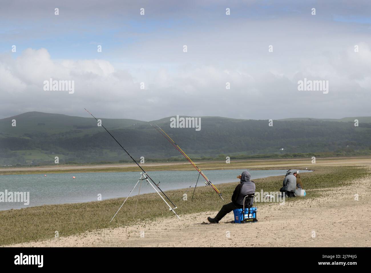 Mai 2022 - nur Angeln, drei Jungs und ihre Ruten Stockfoto