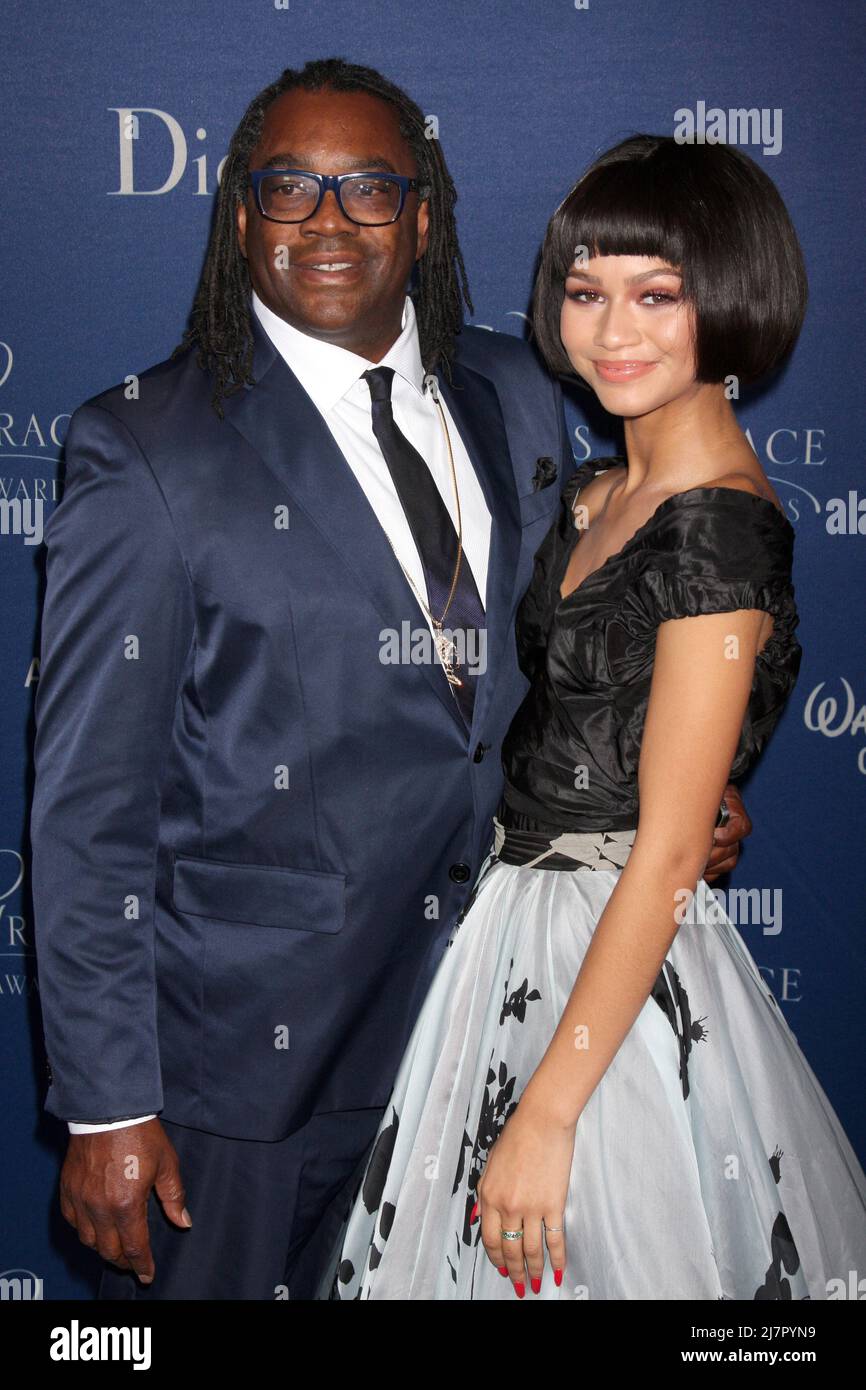LOS ANGELES - Okt 8: Kazembe Ajamu Coleman, Zendaya Coleman bei der Gala der Princess Grace Foundation 2014 im Beverly Wilshire Hotel am 8. Oktober 2014 in Beverly Hills, CA Stockfoto