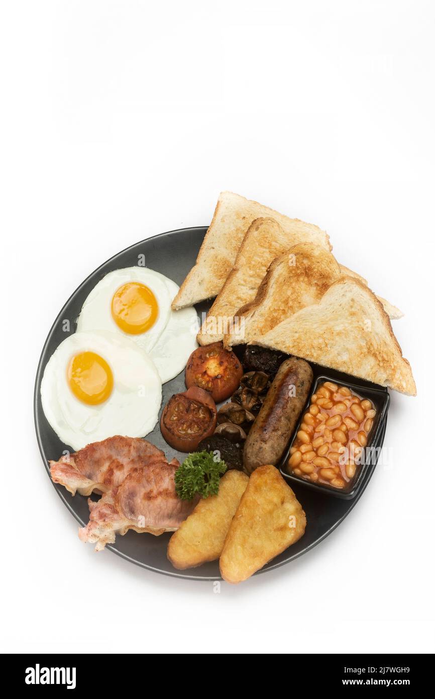 Traditionelle englische Frühstücksteller auf weißem Hintergrund Stockfoto