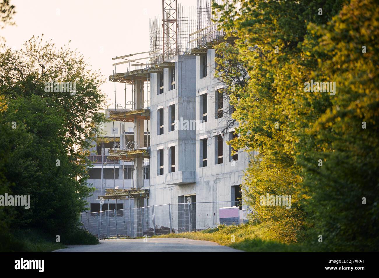 Entwicklung der Stadt. Bautätigkeit auf den Bau von neuen Wohngebäuden Stockfoto