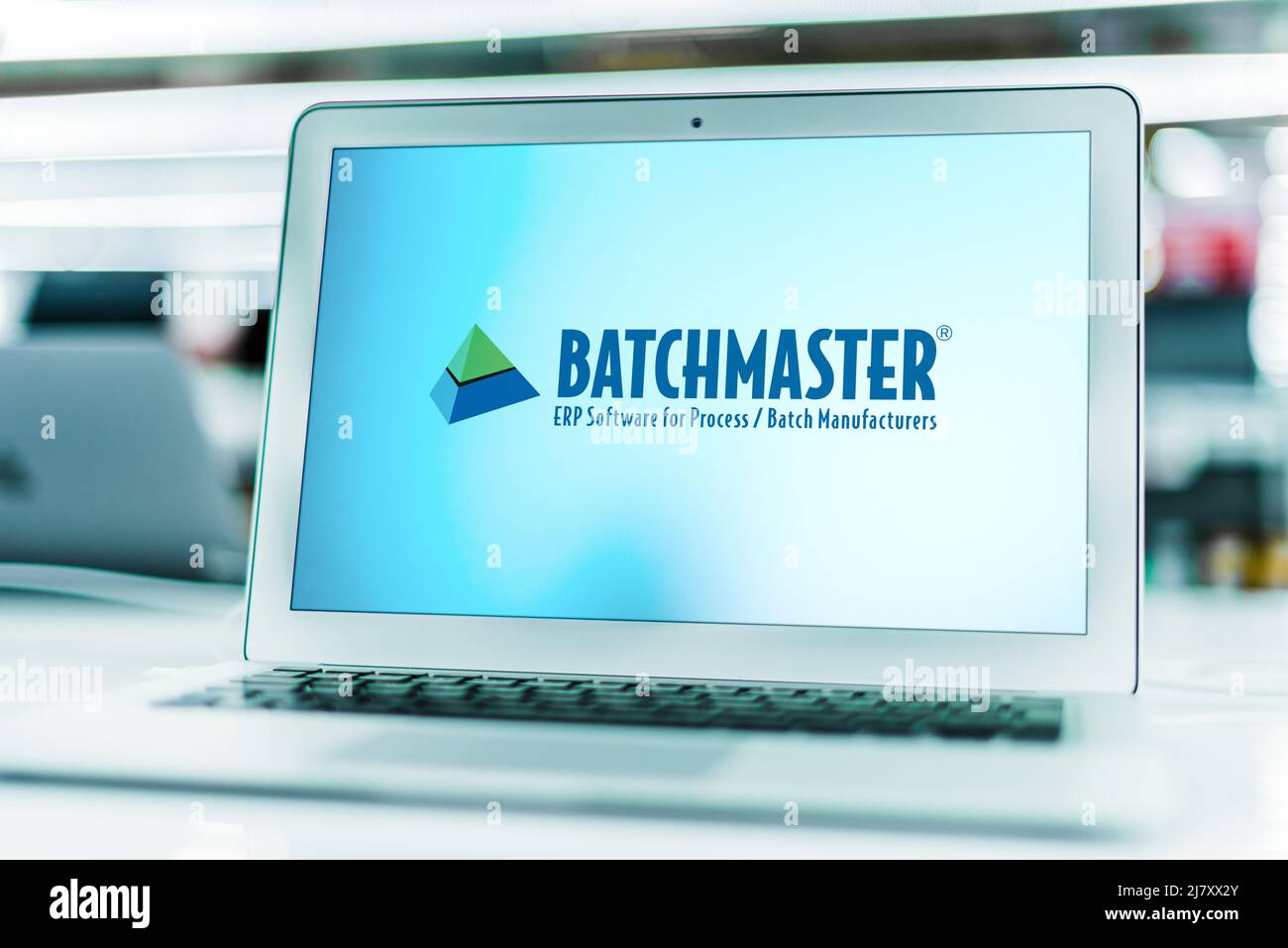 POZNAN, POL - 8. DEZ 2021: Laptop-Computer mit Logo von BatchMaster Software ist ein Softwareunternehmen, das Enterprise Resource Planning (E Stockfoto