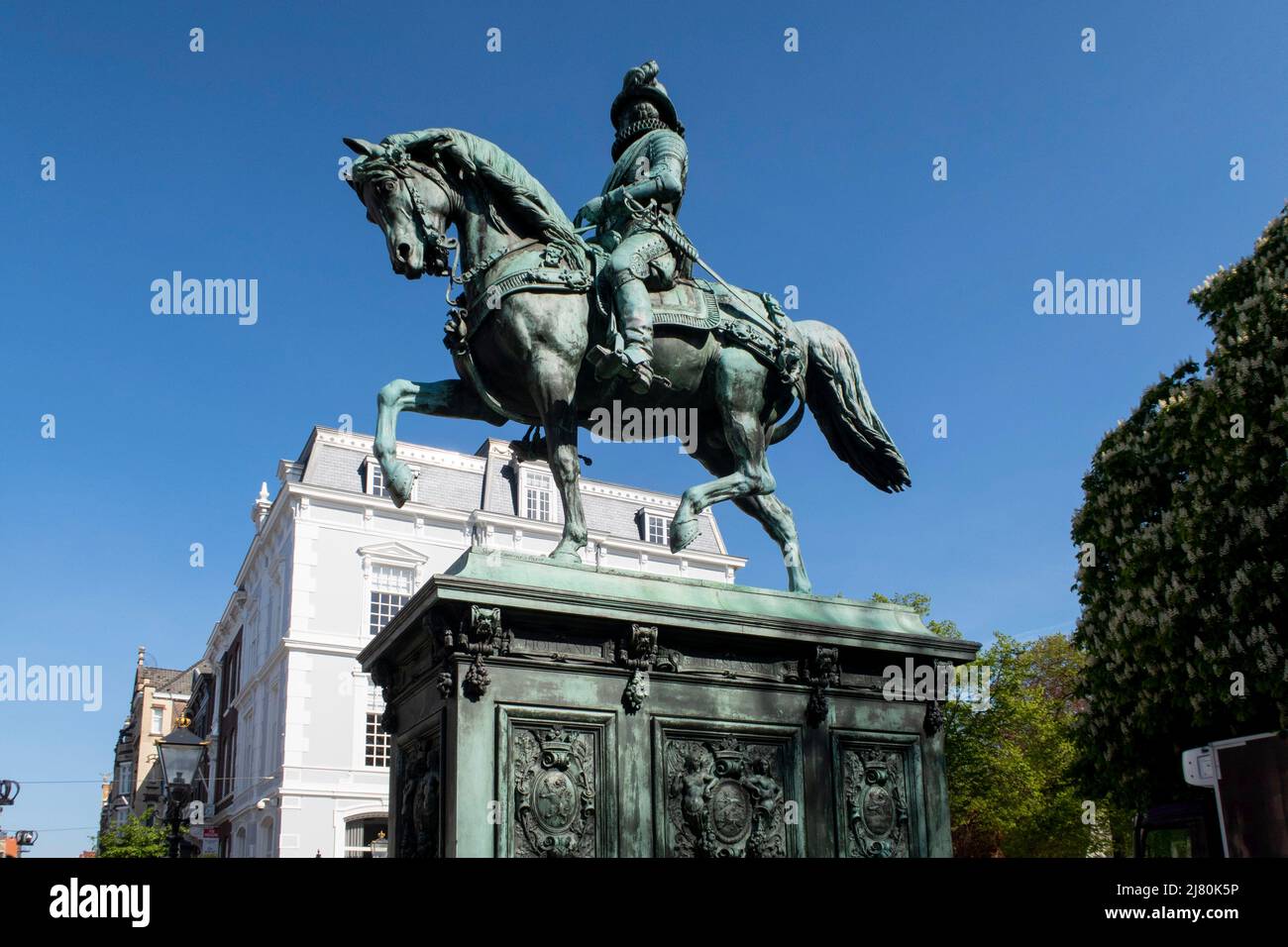 Reiterstatue von Prinz Willem II. Auf der Noordeinde-Straße in den Haag, Niederlande, Europa Stockfoto