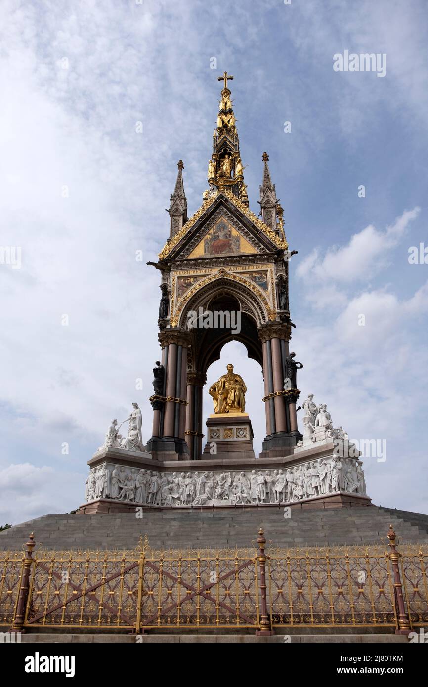 Die Price Albert Statue in der Royal Albert Hall in Kensington, London, Großbritannien Stockfoto