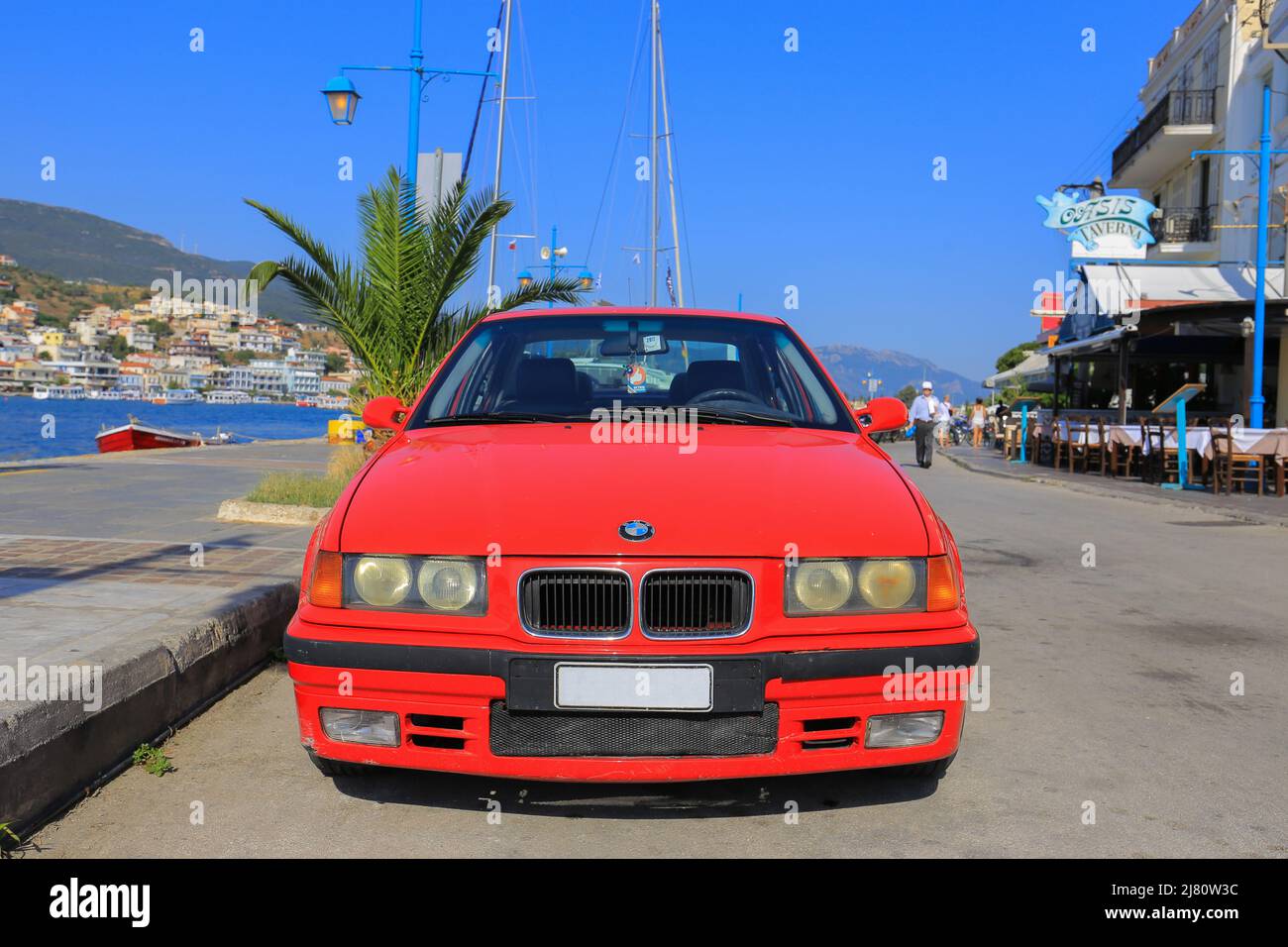 Kompaktes automobil -Fotos und -Bildmaterial in hoher Auflösung – Alamy