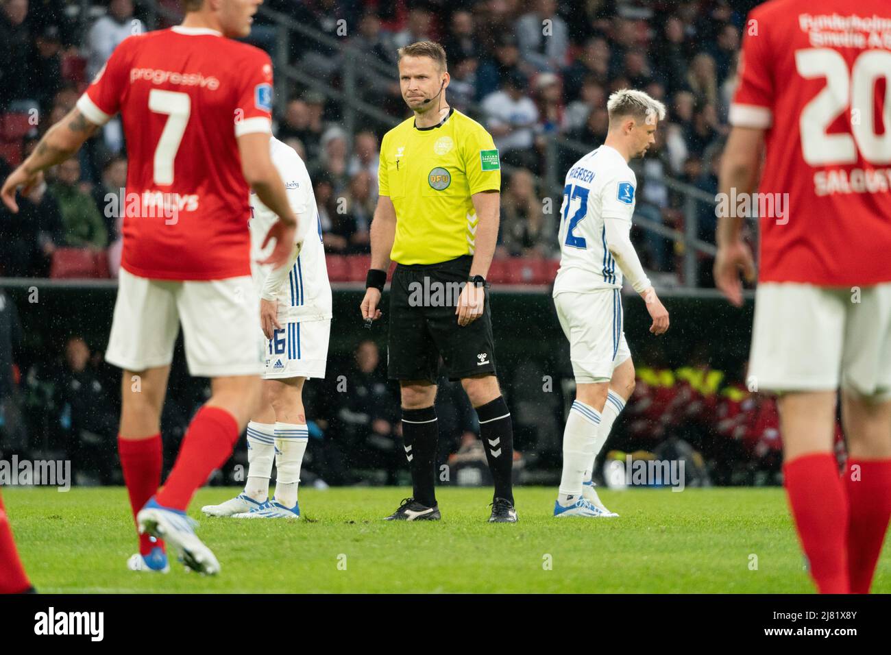 Kopenhagen, Dänemark. 11.. Mai 2022. Schiedsrichter Jens Maae gesehen während der Superliga-Spiel 3F zwischen dem FC Kopenhagen und Silkeborg, WENN auf Parken in Kopenhagen. (Foto: Gonzales Photo/Alamy Live News Stockfoto