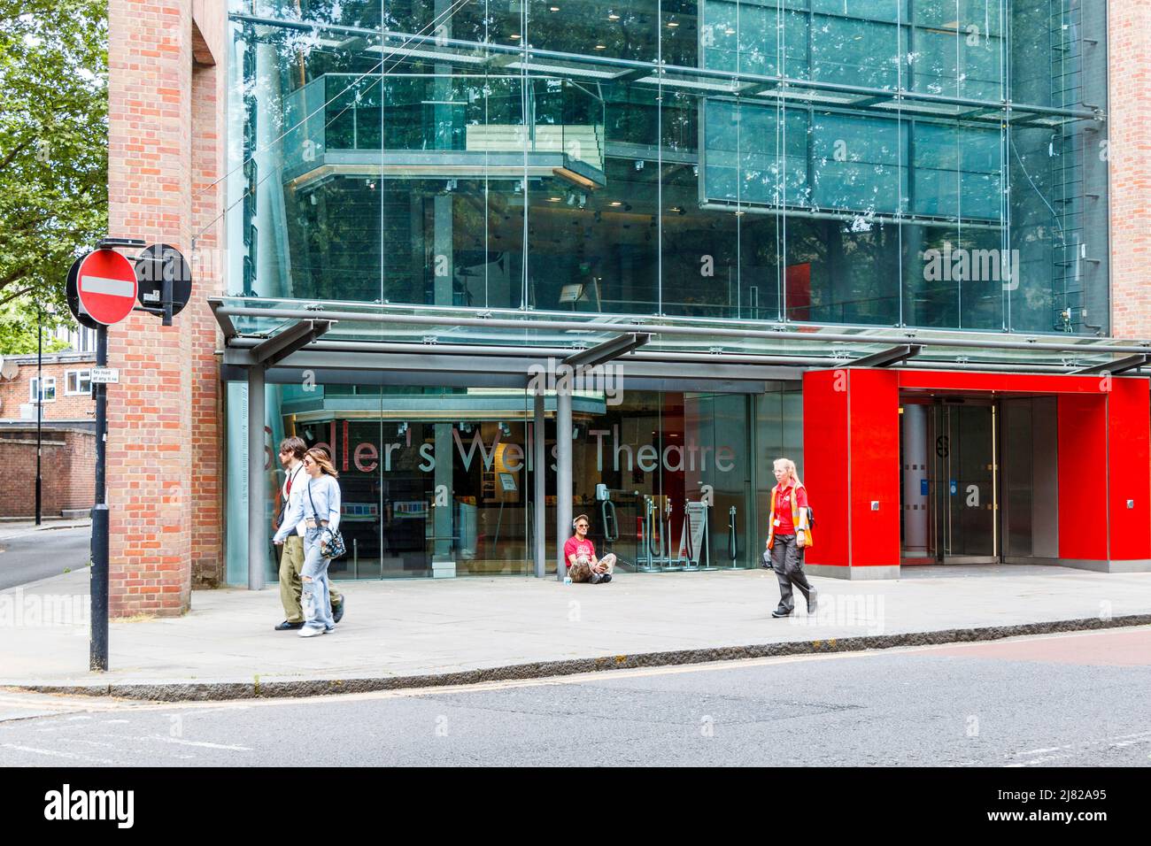 Sadler's Wells Theatre, ein Veranstaltungsort für darstellende Kunst an der Rosebery Avenue, Clerkenwell, London, Großbritannien Stockfoto