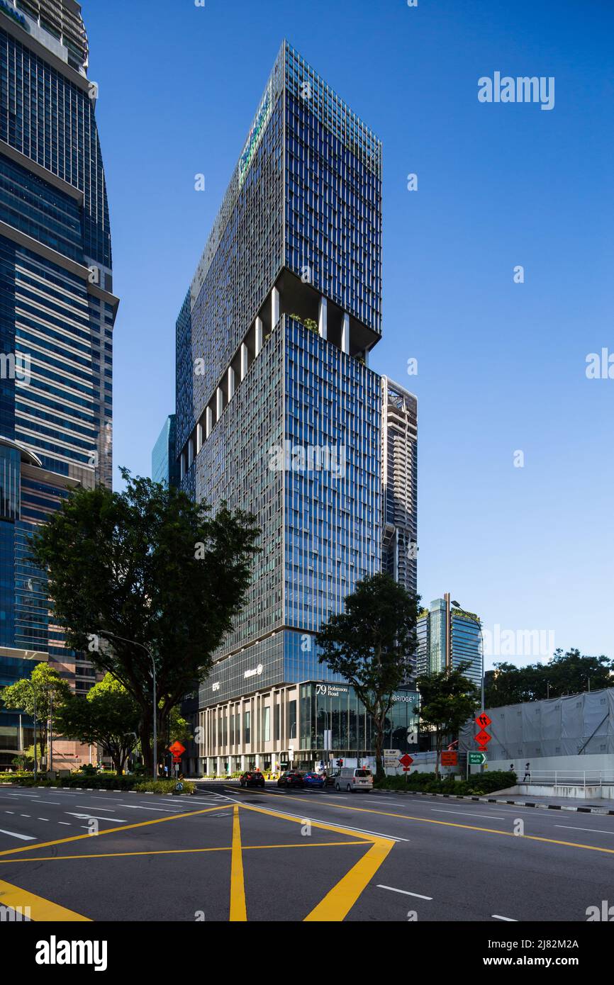 CapitaSky ist ein seltenes, gut zugängliches Bürogebäude, das zukunftsorientierte Unternehmen bietet. Singapur. 2022 Stockfoto