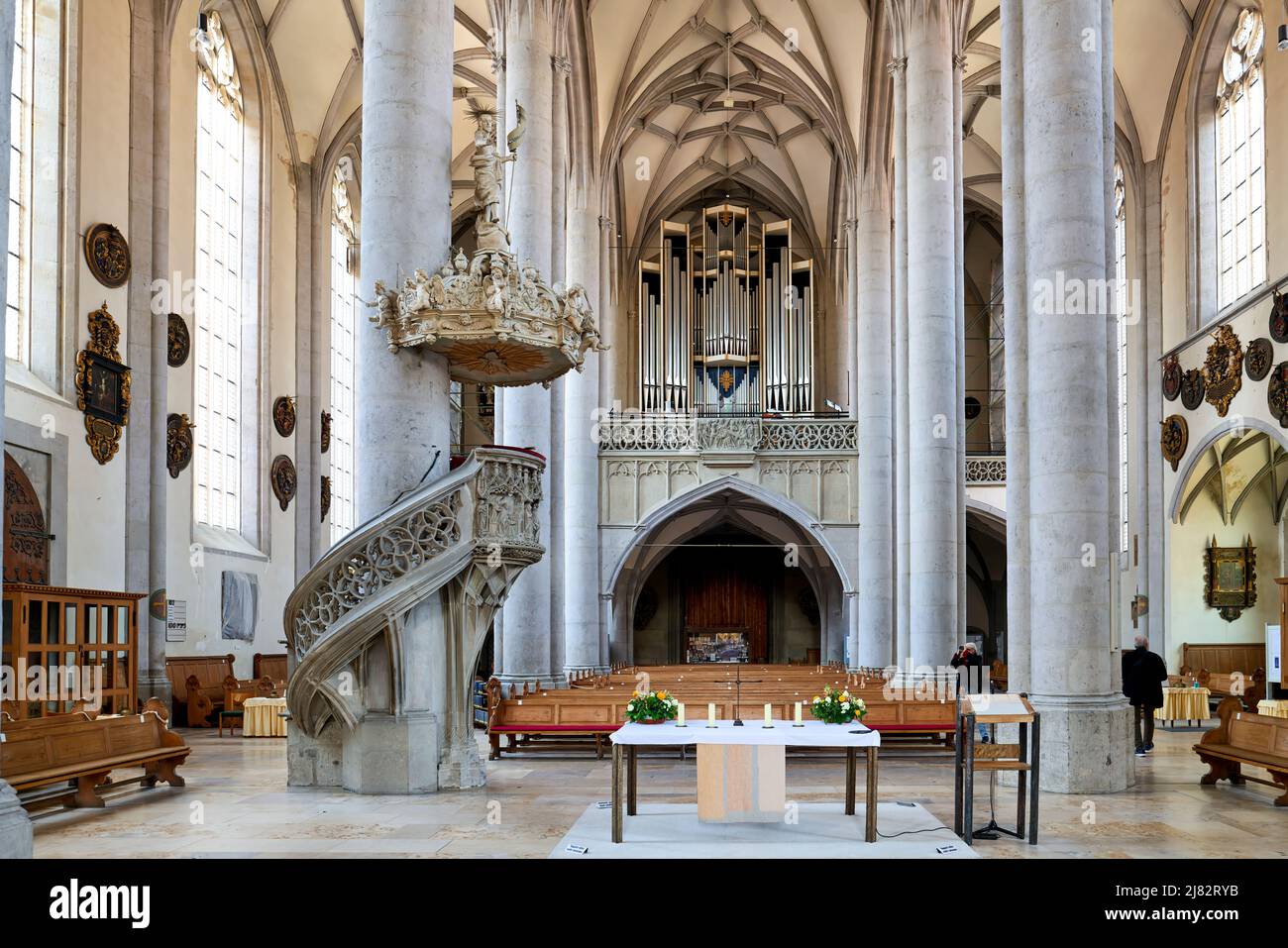 Deutschland Bayern Romantische Straße. Das Zentrum von Nordlingen. St. Georgs Kirche. St. George Church Stockfoto