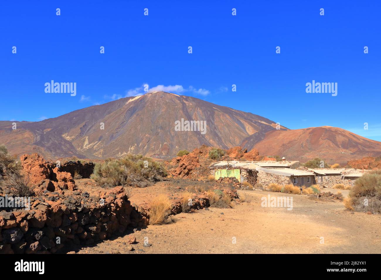 Ehemaliges Sanatorium in den canadas von teneriffa, im Nationalpark teide Vulkan Stockfoto