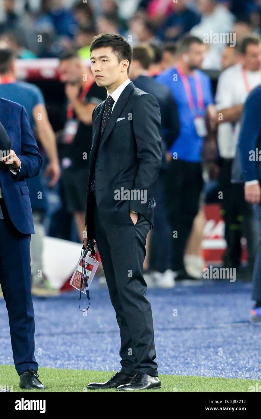 Steven Zhang, Präsident des FC Internazionale, schaut am 11. Mai 2022 während des Coppa Italia-Finales zwischen Juventus und Inter im Olimpico Stadium in Rom, im Zentrum Italiens. Stockfoto