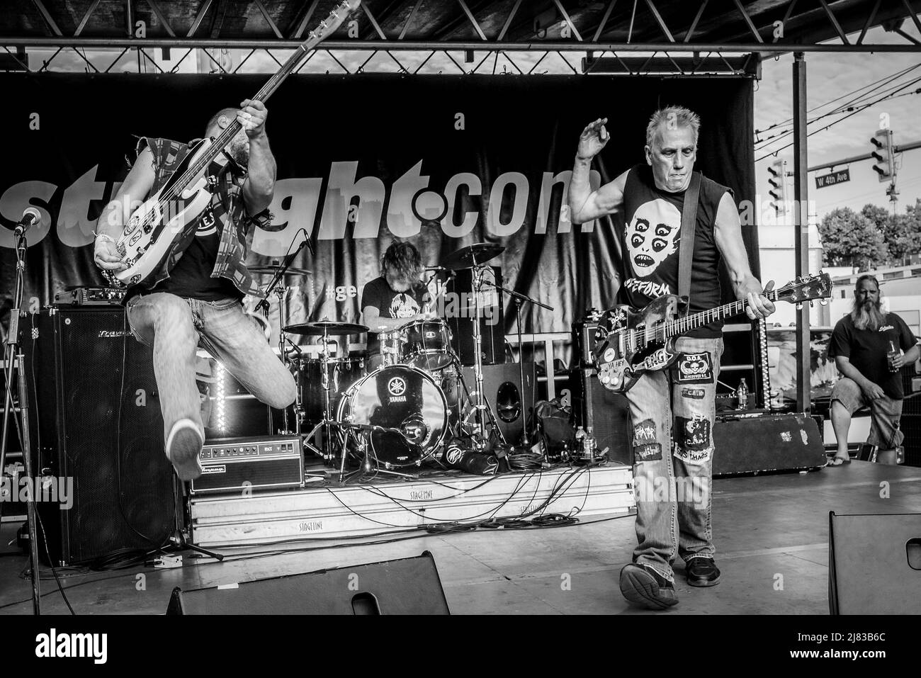 Punk Rock Life Force D.O.A. rocken das Khatsalano Festival, Kitsilano, Vancouver, British Columbia, Kanada. Stockfoto