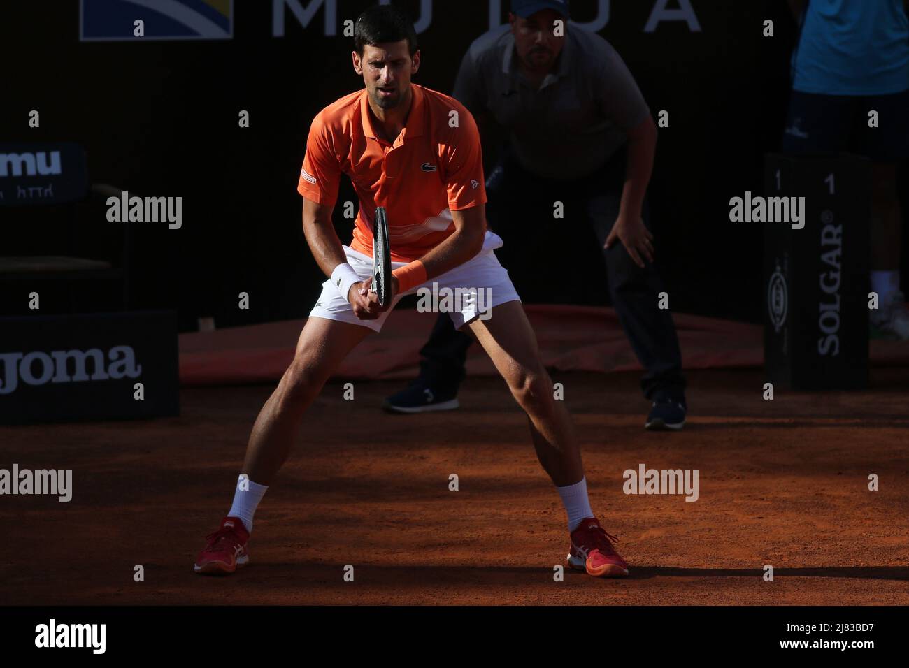 Rom, Italien. 12.. Mai 2022. ROM, ITALIEN - 12.05.2022: NOLAN DJOKOVIC (SRB) spielt gegen S.WAWRINKA (SUI) während ihres Einzelspieles im Internazionali BNL D'Italia am Foro Italico in Rom, Italien, am 12. Mai 2022. Kredit: Unabhängige Fotoagentur/Alamy Live Nachrichten Stockfoto