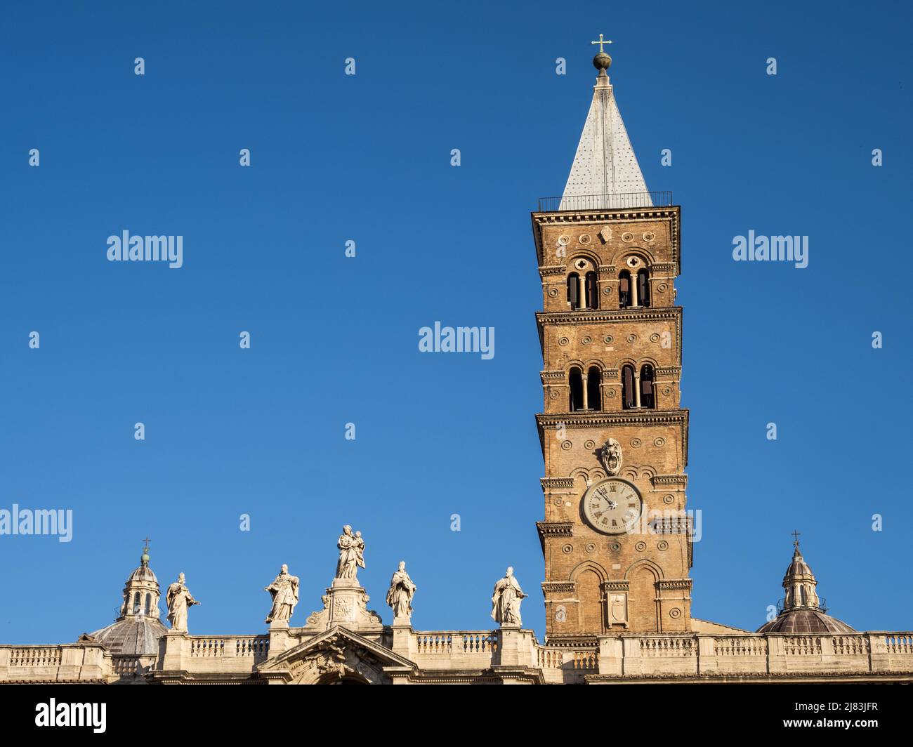 Turm der Kirche Santa Maria Maggiore, Rom, Latium, Italien Stockfoto