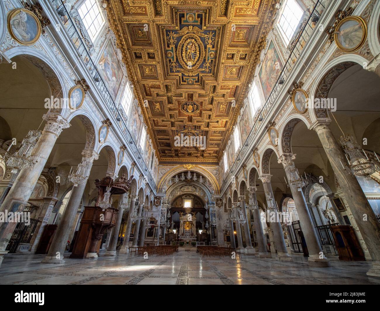 Kirche Santa Maria in Aracoeli, verzierte Decke, Capitol, Rom, Latium, Italien Stockfoto