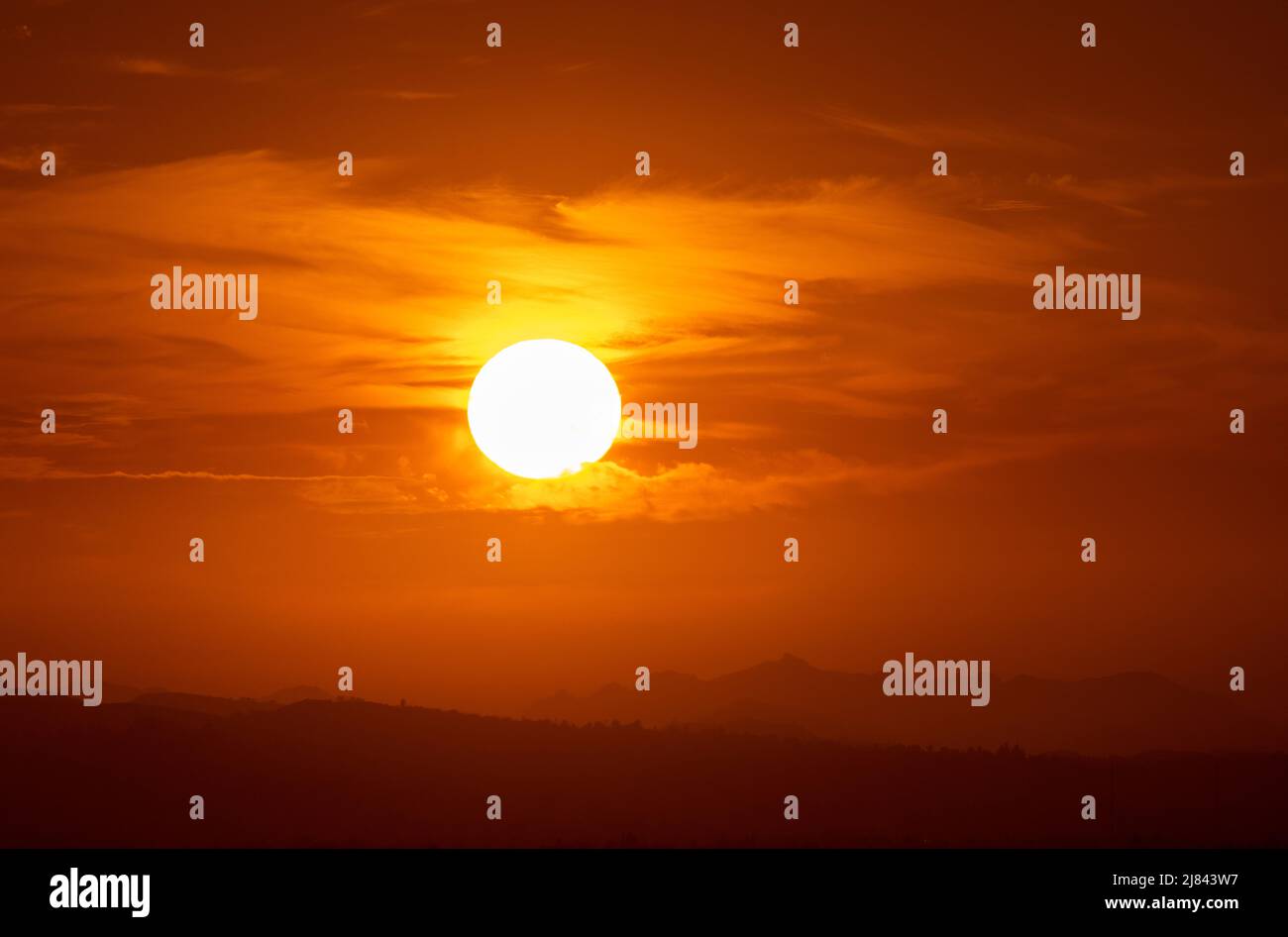 Sonnenuntergang über der gesamten Disc Stockfoto