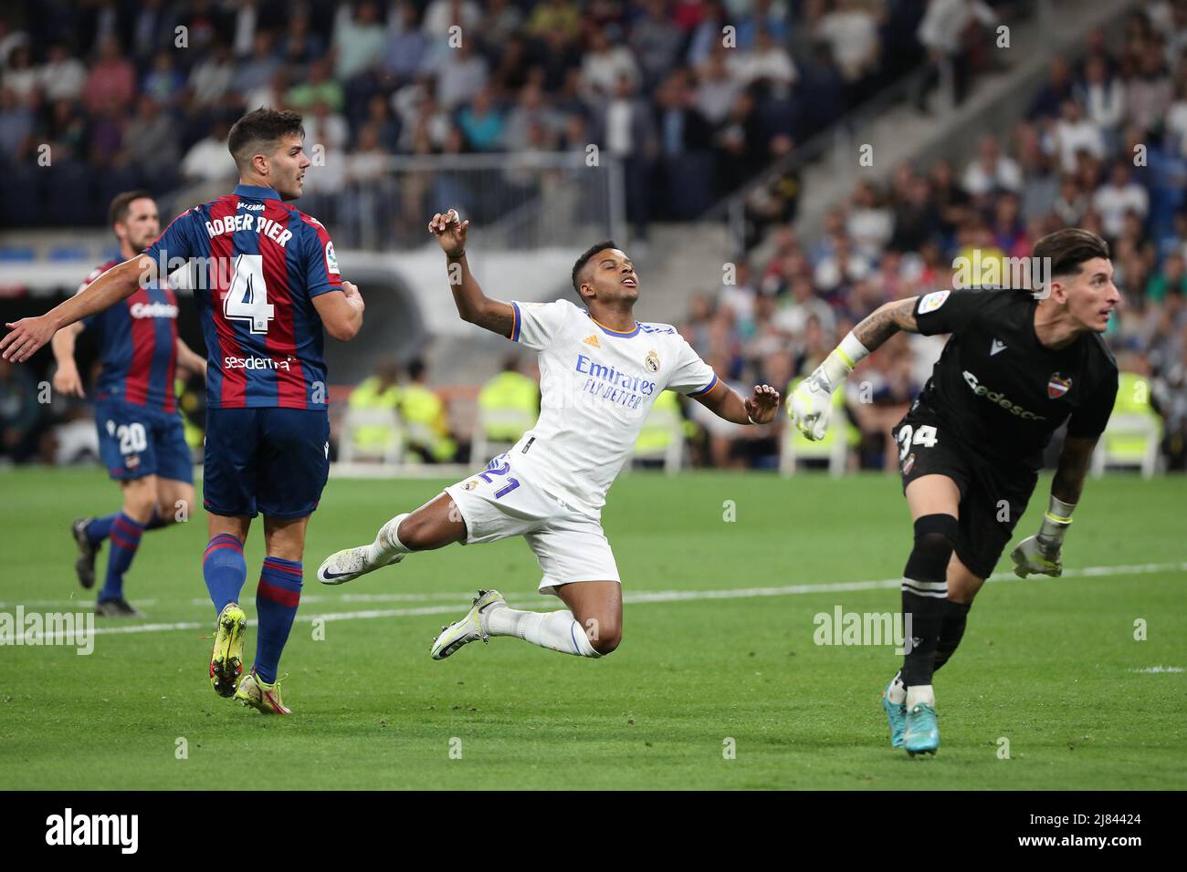 Madrid, Spanien, Mai 12. 2022. Real Madrid´s Rodrygo in Aktion während Real Madrid und Levante im Bernabeu Stadion am 12. 2022. Mai. (Edward F. Peters) Stockfoto