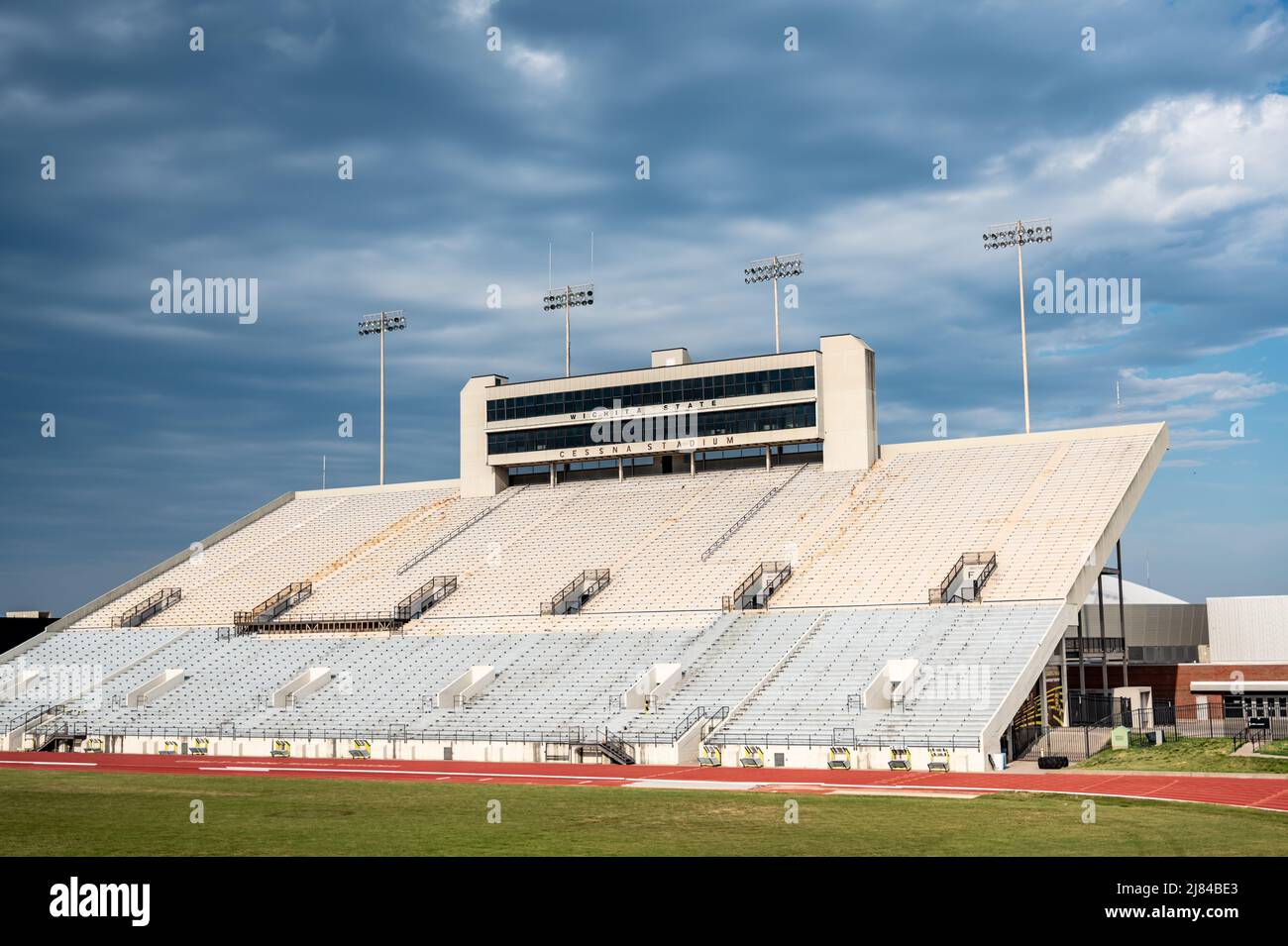 Wichita, Kansas, USA: 6-2021: Cessna Stadium auf dem Campus der Wichita State University Stockfoto