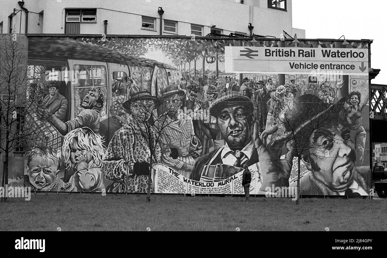 Der Waterloo Wandgemälde am Eingang zur British Rail Waterloo in London, England. Stockfoto