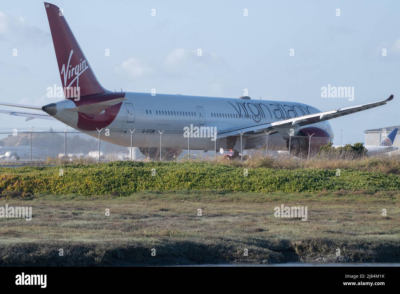 Ein Flugzeug der Virgin atlantic, eine boeing 787, im San Francisco International Airport (SFO) in Kalifornien. Stockfoto