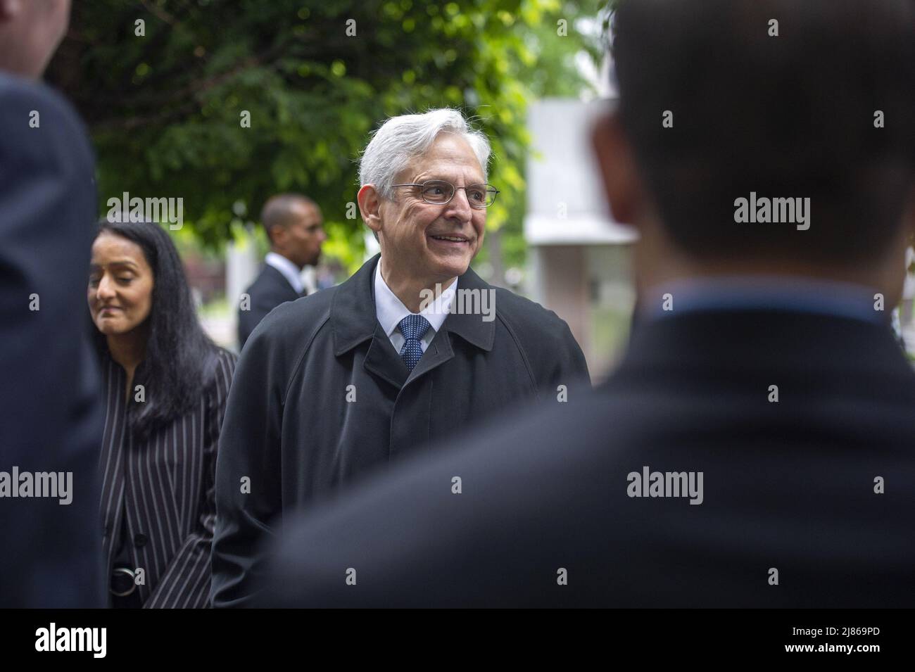 Washington, Usa. 13.. Mai 2022. Generalanwalt Merrick Garland besucht das National Law Enforcement Officers Memorial zu Ehren der National Police Week in Washington, DC am Freitag, den 13. Mai 2022. Foto von Bonnie Cash/UPI Credit: UPI/Alamy Live News Stockfoto