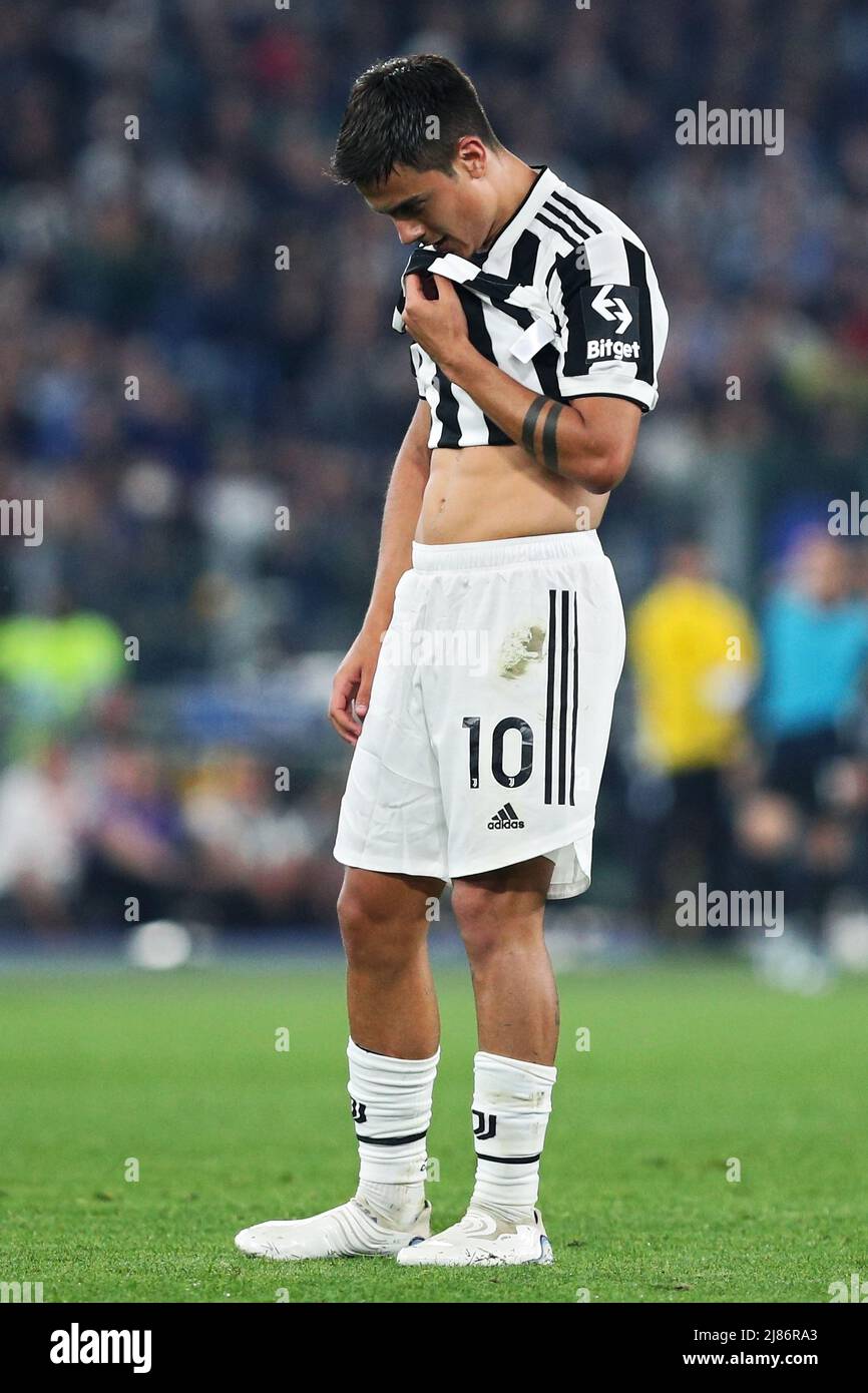 Paulo Dybala von Juventus reagiert während des italienischen Pokalfinales zwischen dem FC Juventus und dem FC Internazionale am 11. Mai 2022 im Stadio Olimpico in Rom, Italien - Foto Federico Proietti / DPPI Stockfoto