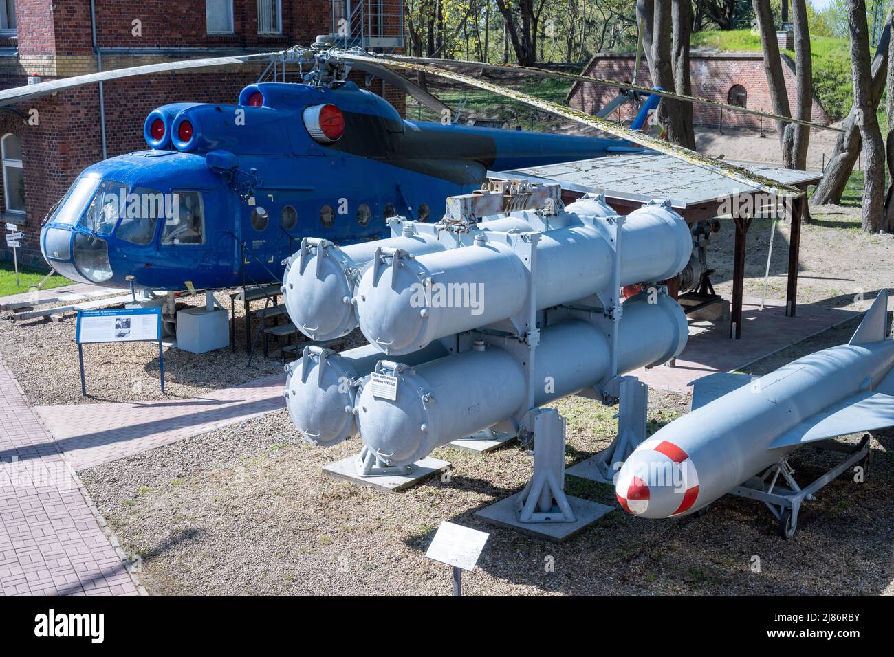 Mil mi 8 helicopter Fotos und Bildmaterial in hoher Auflösung Alamy